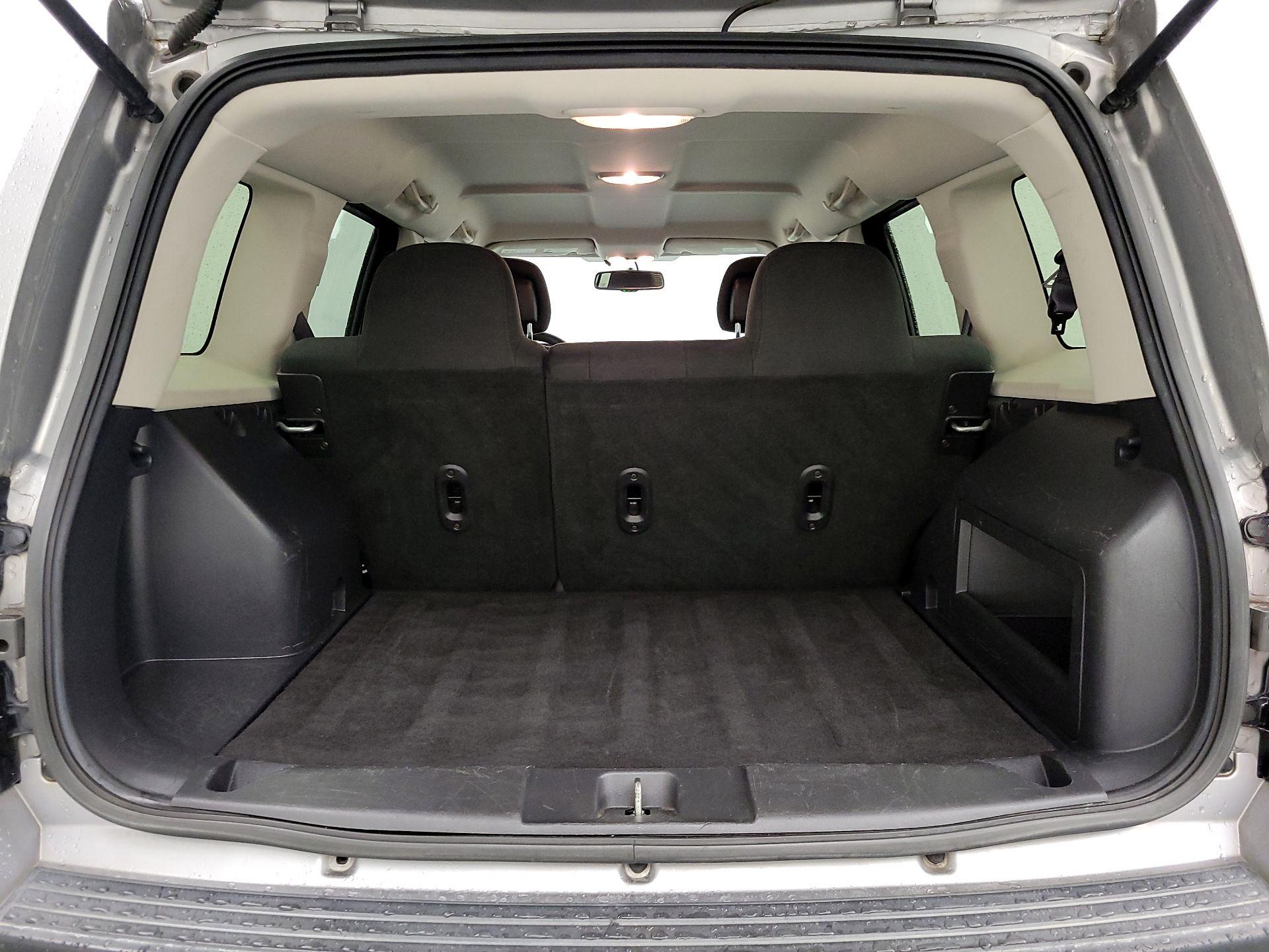 Thumbnail: 2016 Jeep Patriot - 18