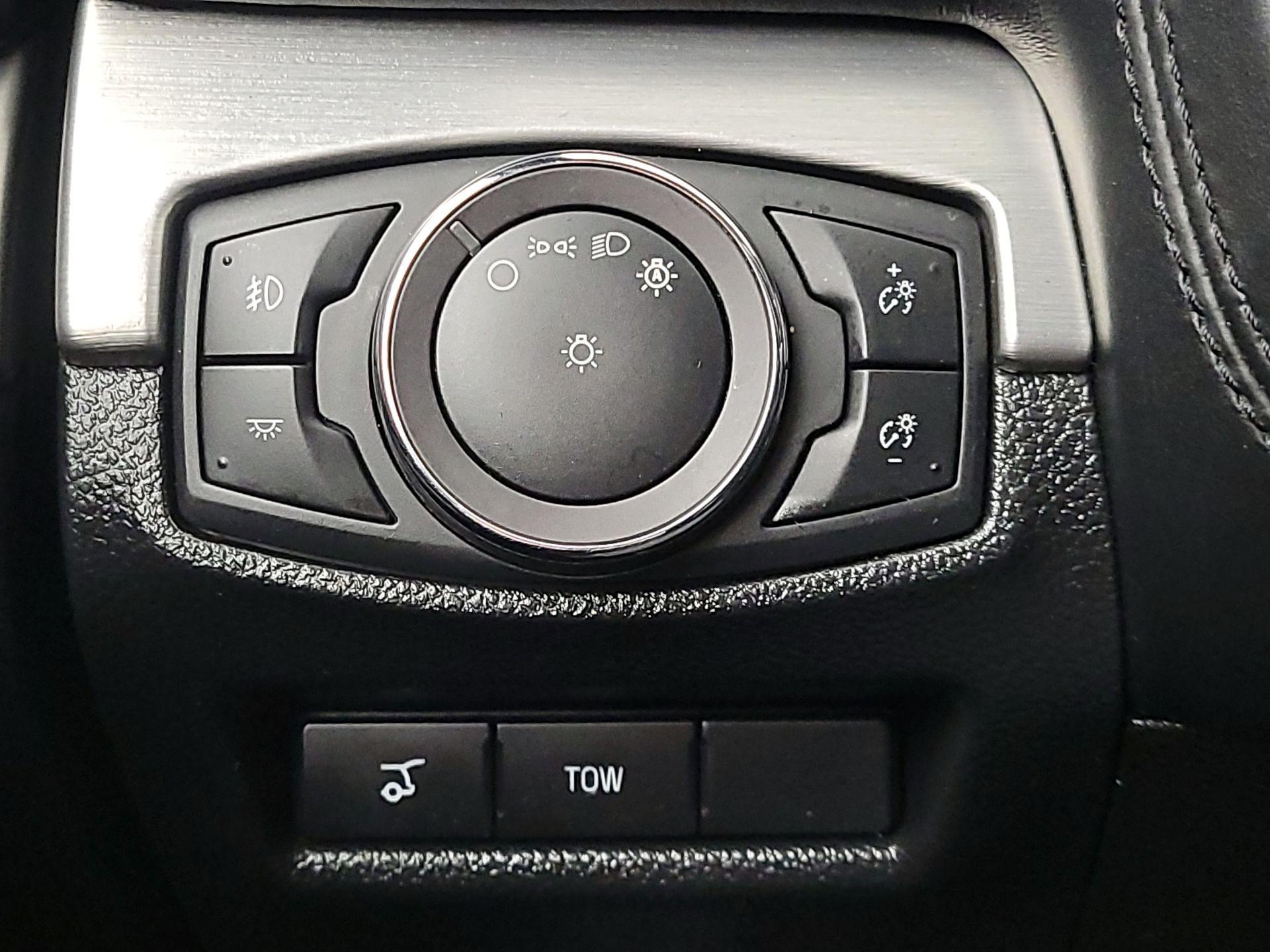 Thumbnail: 2018 Ford Explorer - 13