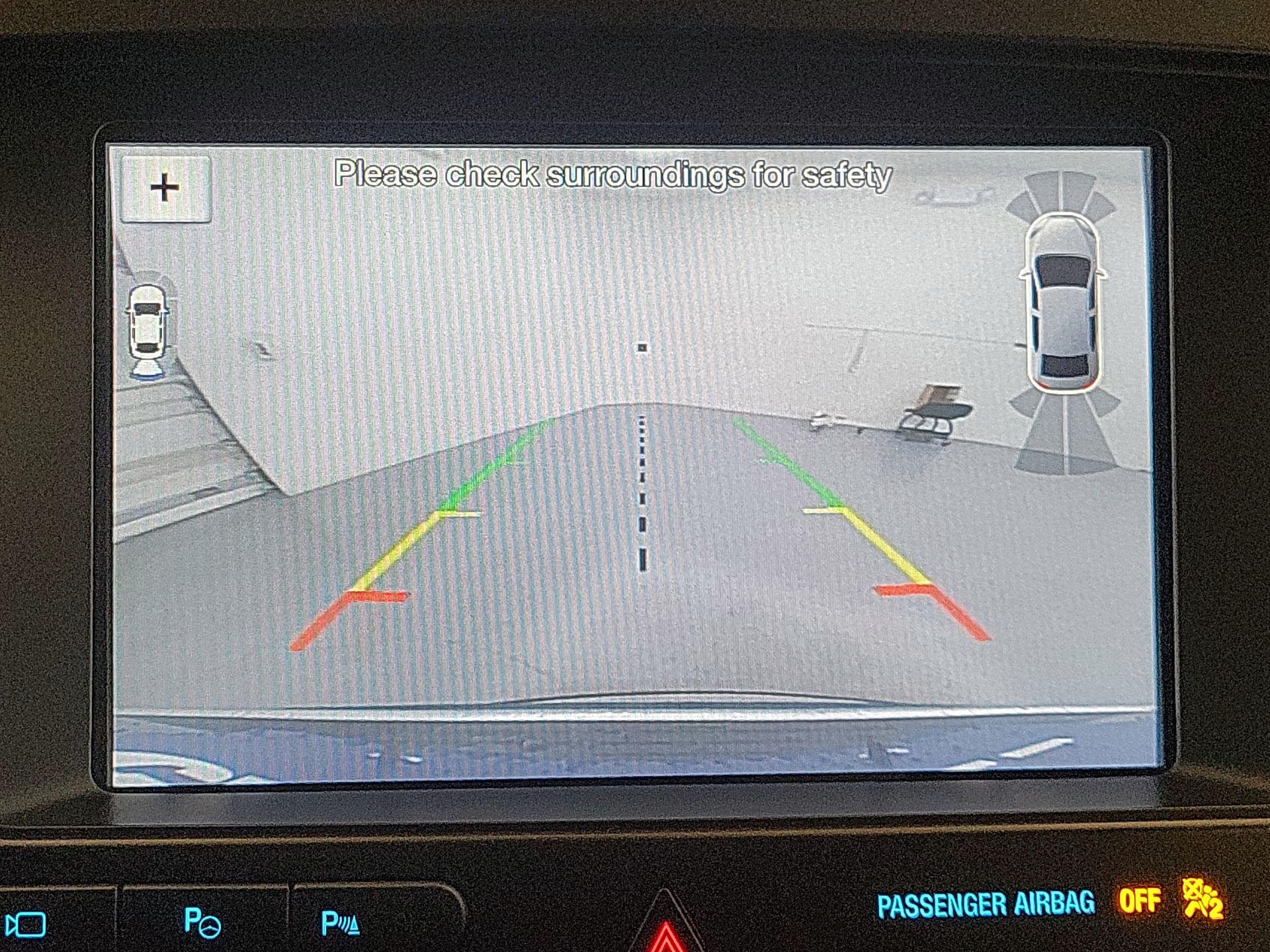 Thumbnail: 2018 Ford Explorer - 15