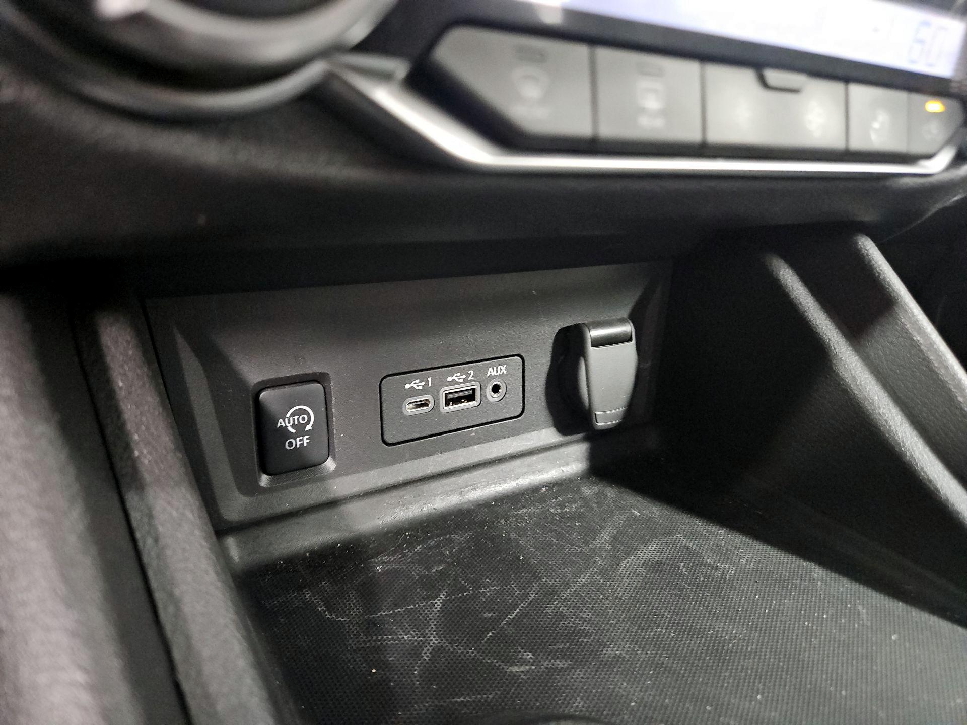 Thumbnail: 2024 Nissan Sentra - 18