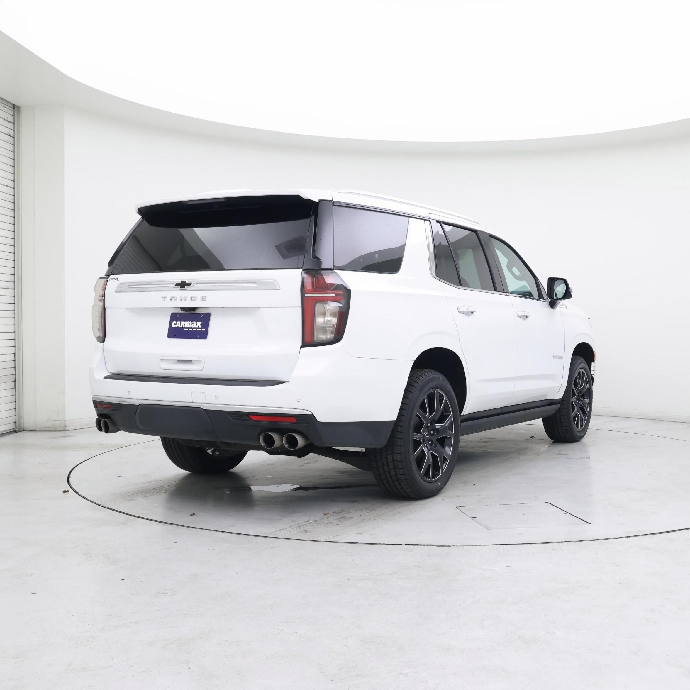 Thumbnail: 2023 Chevrolet Tahoe - 8