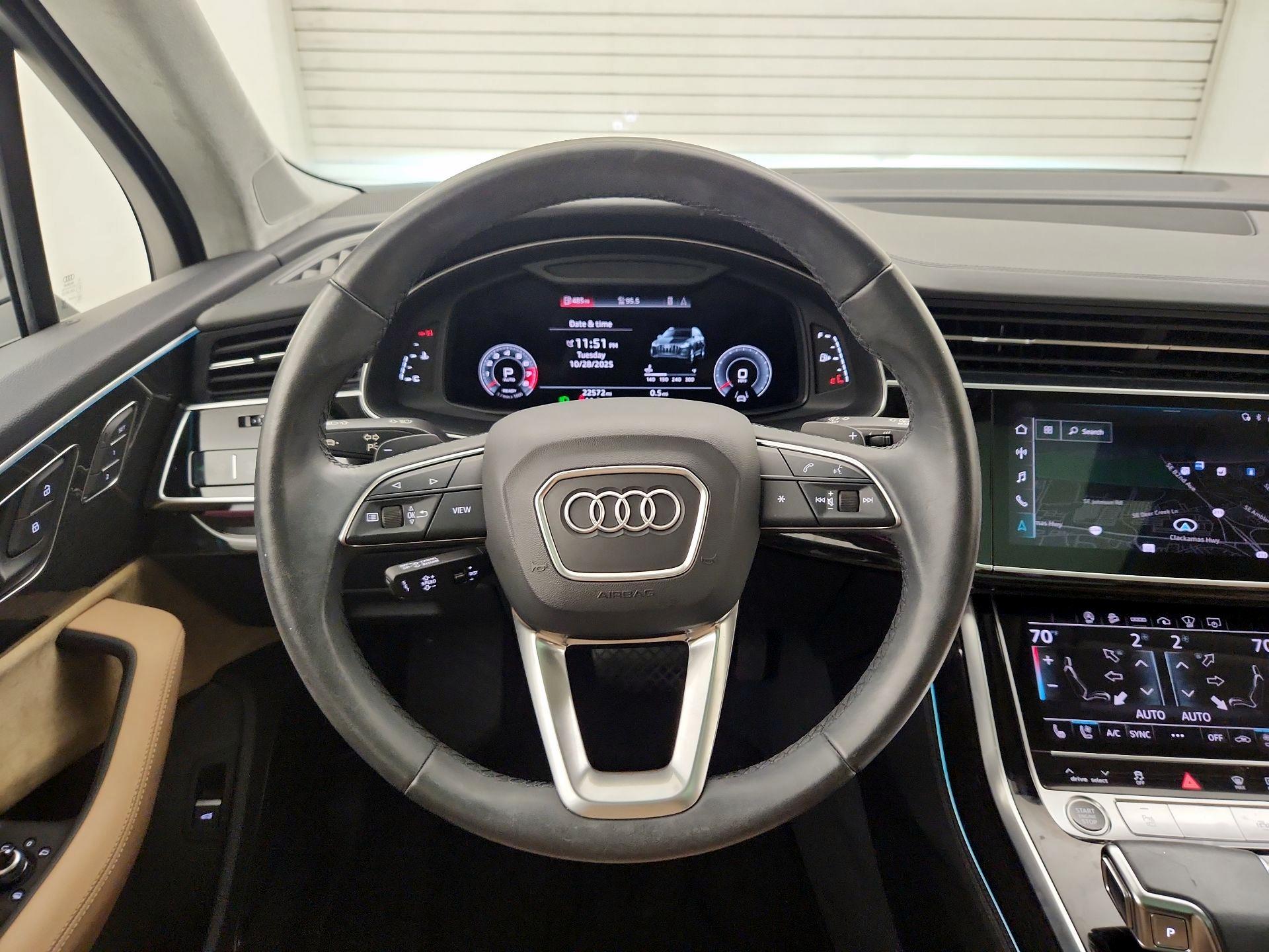 Thumbnail: 2021 Audi Q7 - 10