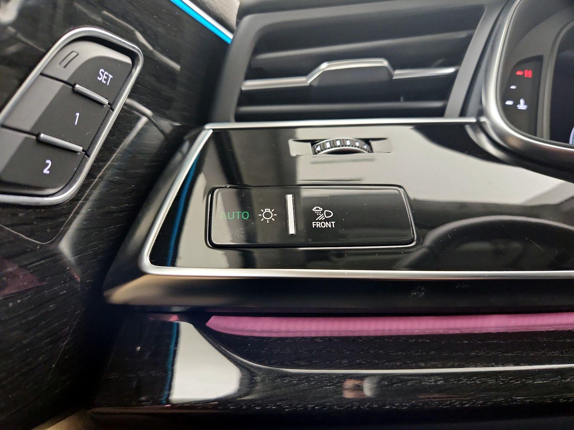 Thumbnail: 2021 Audi Q7 - 13