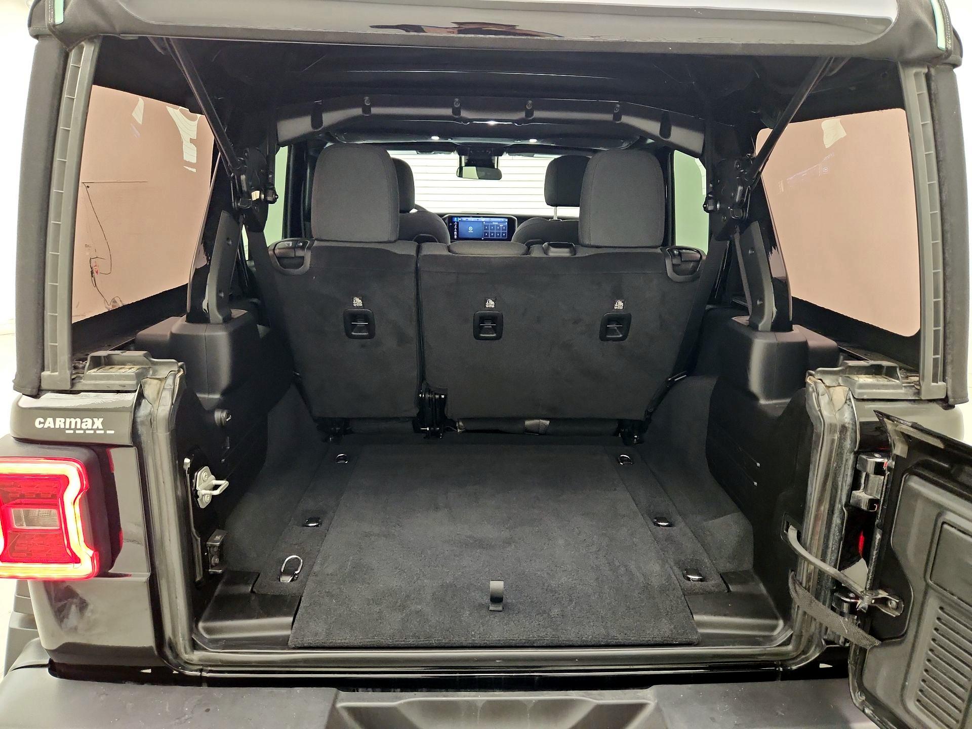 Thumbnail: 2024 Jeep Wrangler - 20