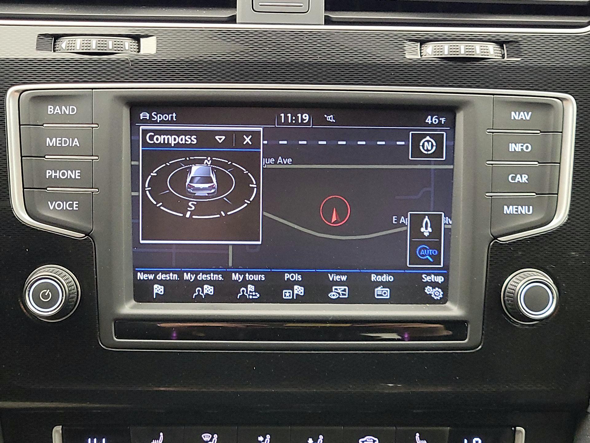 Thumbnail: 2016 Volkswagen Golf - 14