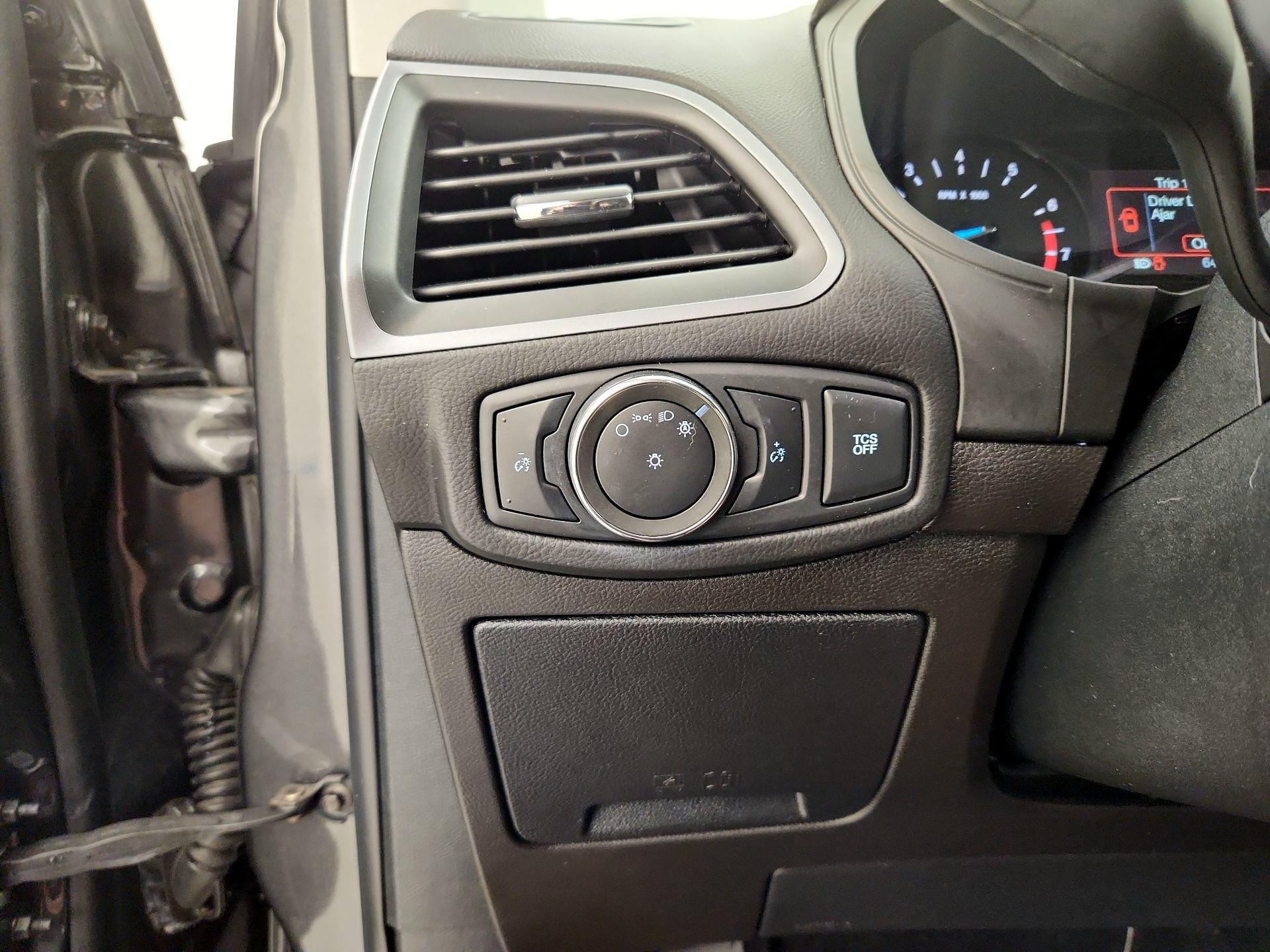 Thumbnail: 2020 Ford Edge - 13