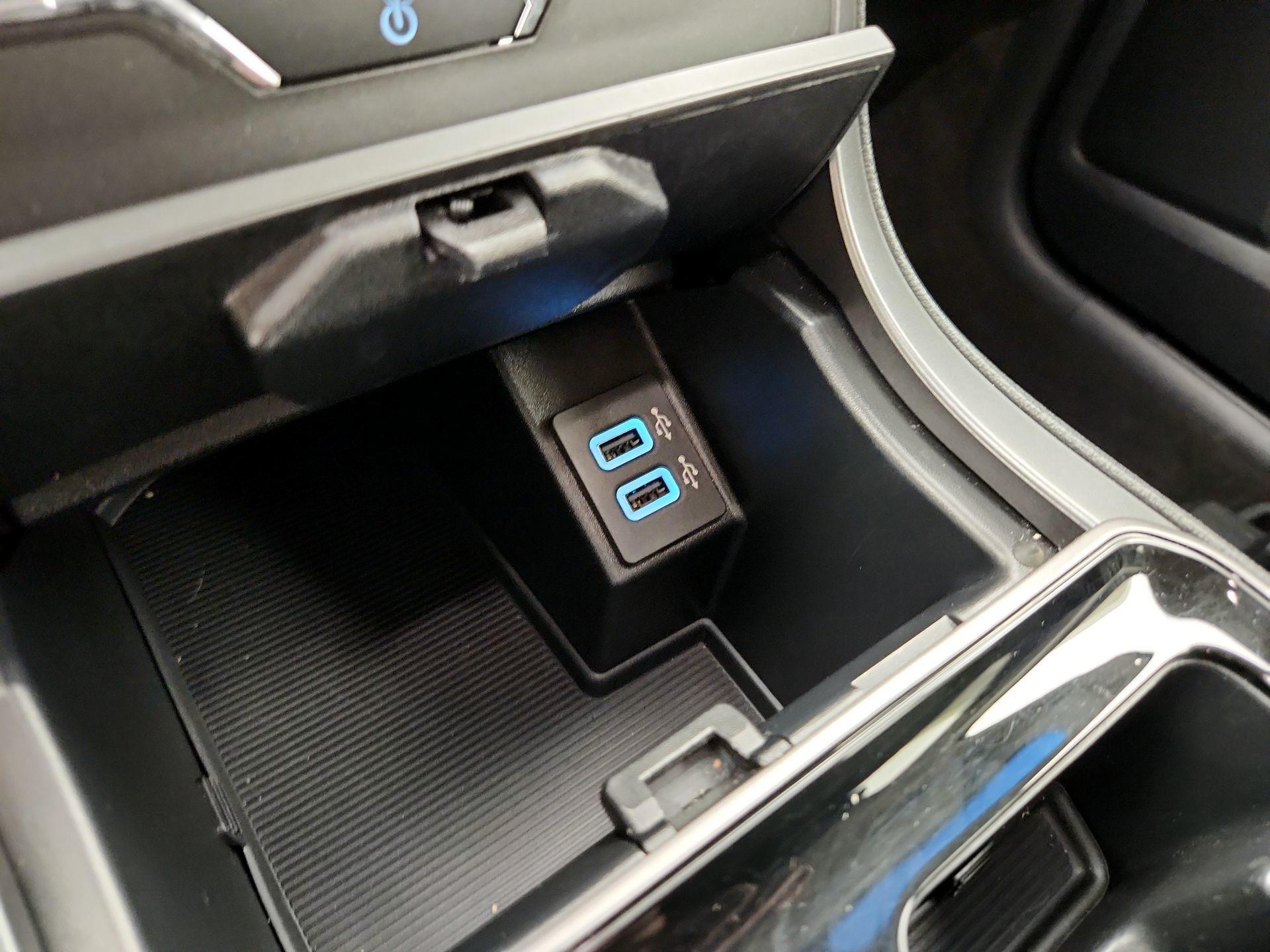 Thumbnail: 2020 Ford Edge - 18