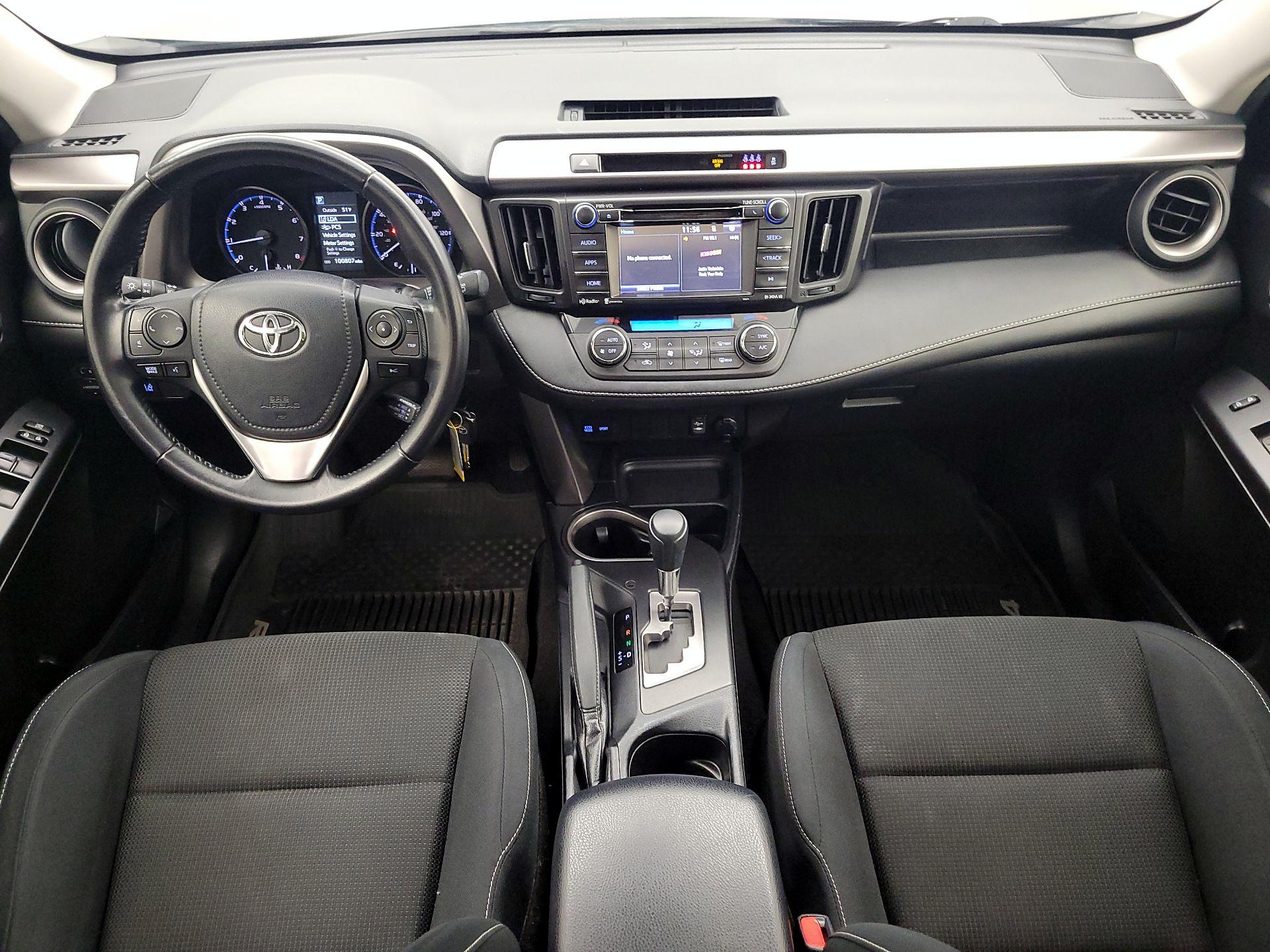 Thumbnail: 2017 Toyota RAV4 - 9
