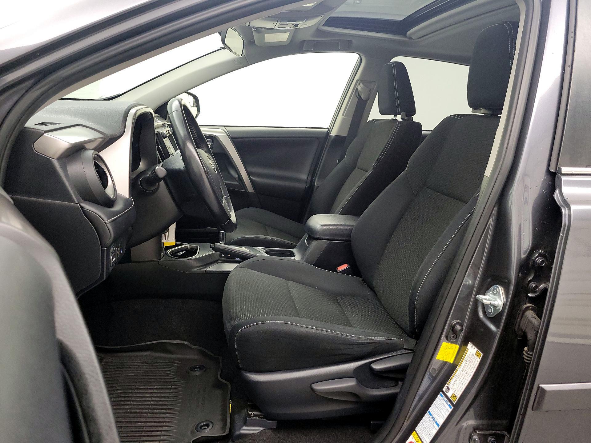 Thumbnail: 2017 Toyota RAV4 - 11