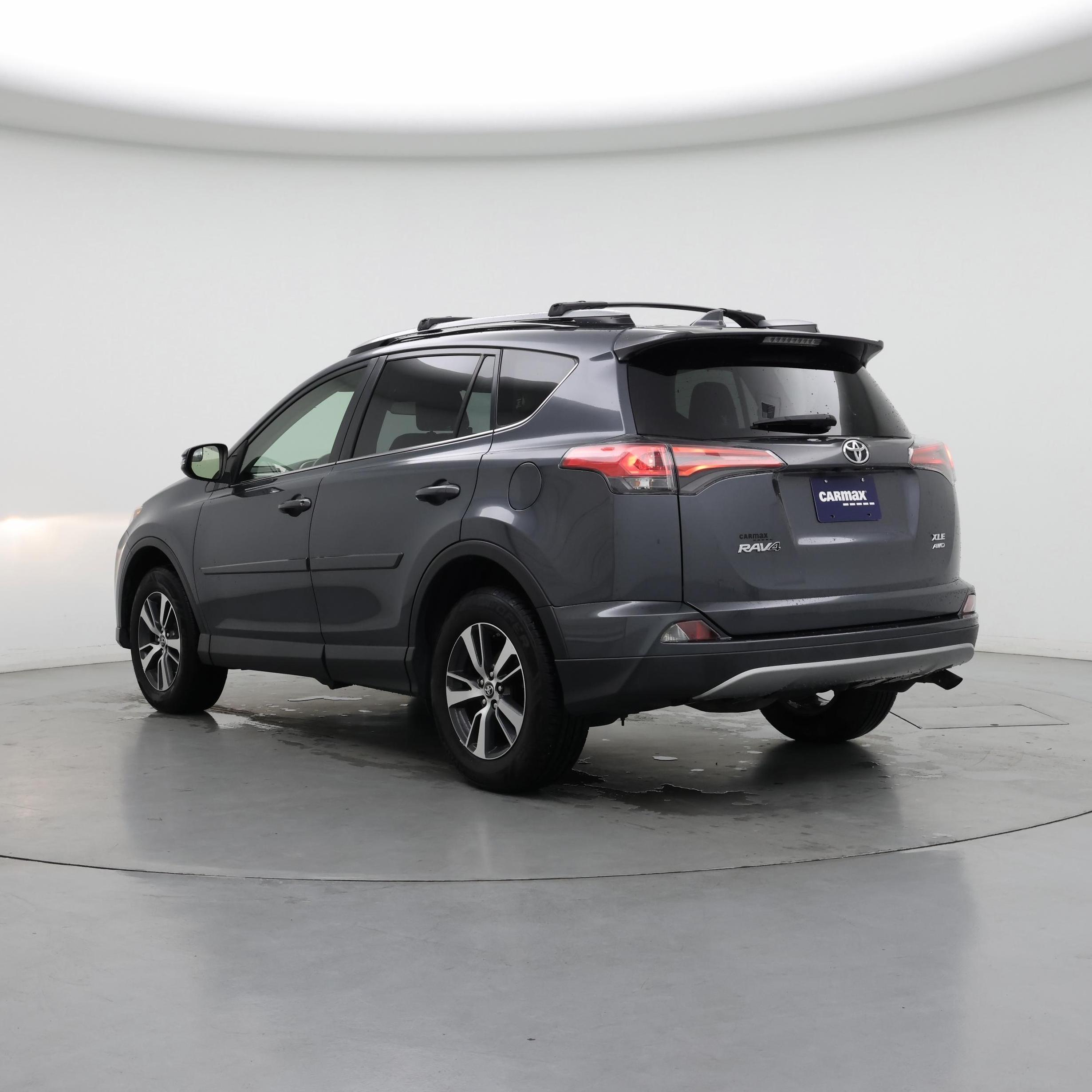 Thumbnail: 2017 Toyota RAV4 - 2
