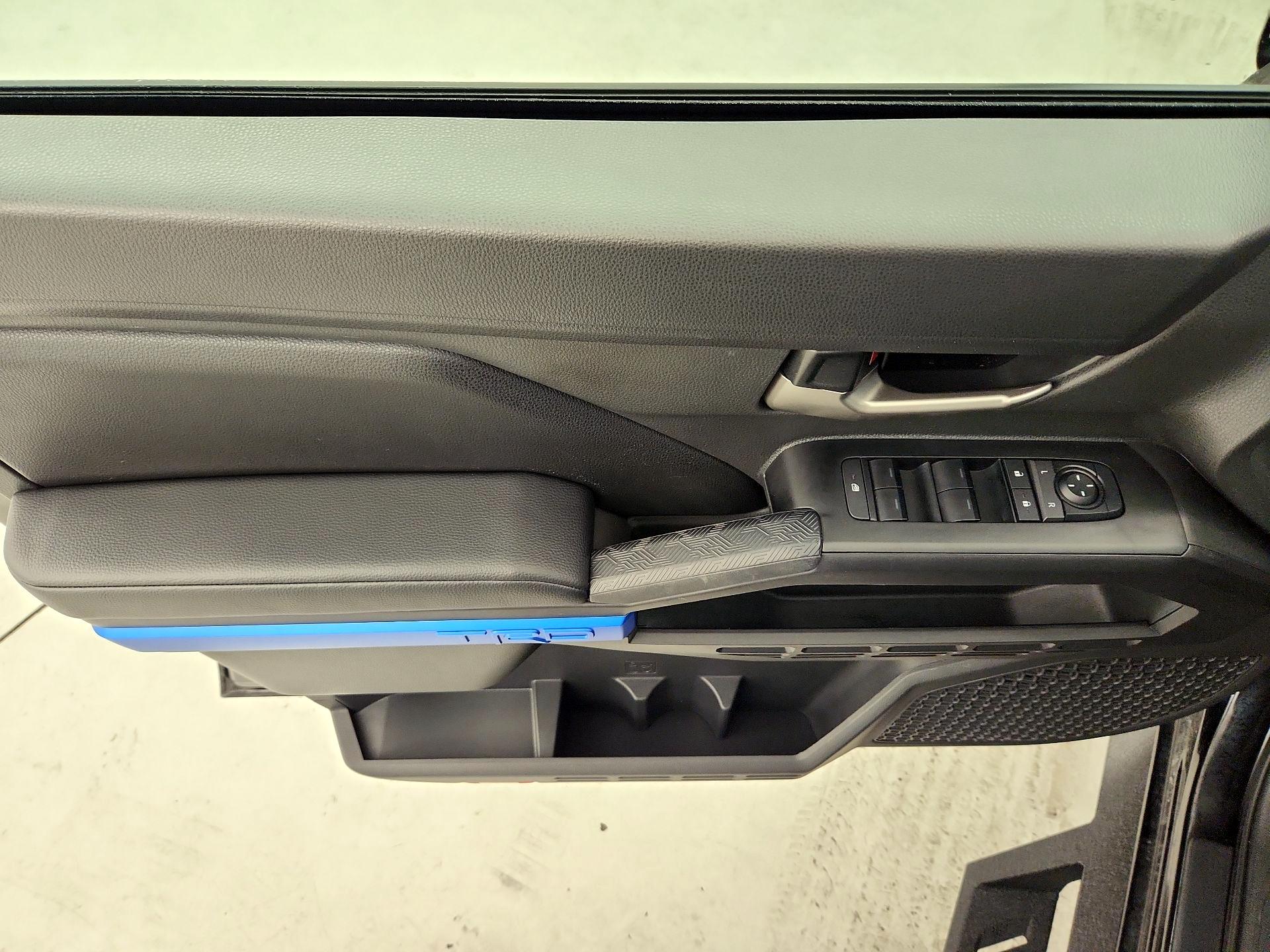 Thumbnail: 2025 Toyota Tacoma - 12