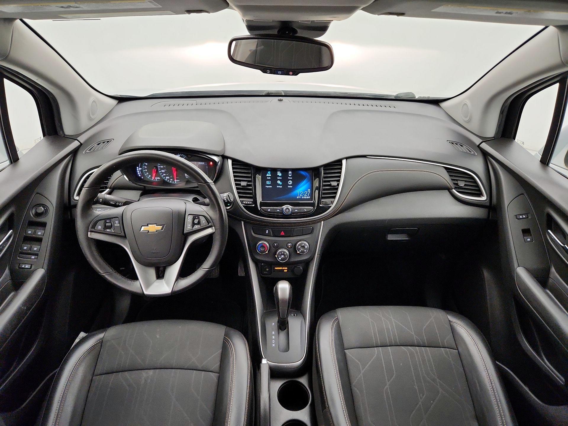 Thumbnail: 2017 Chevrolet Trax - 9