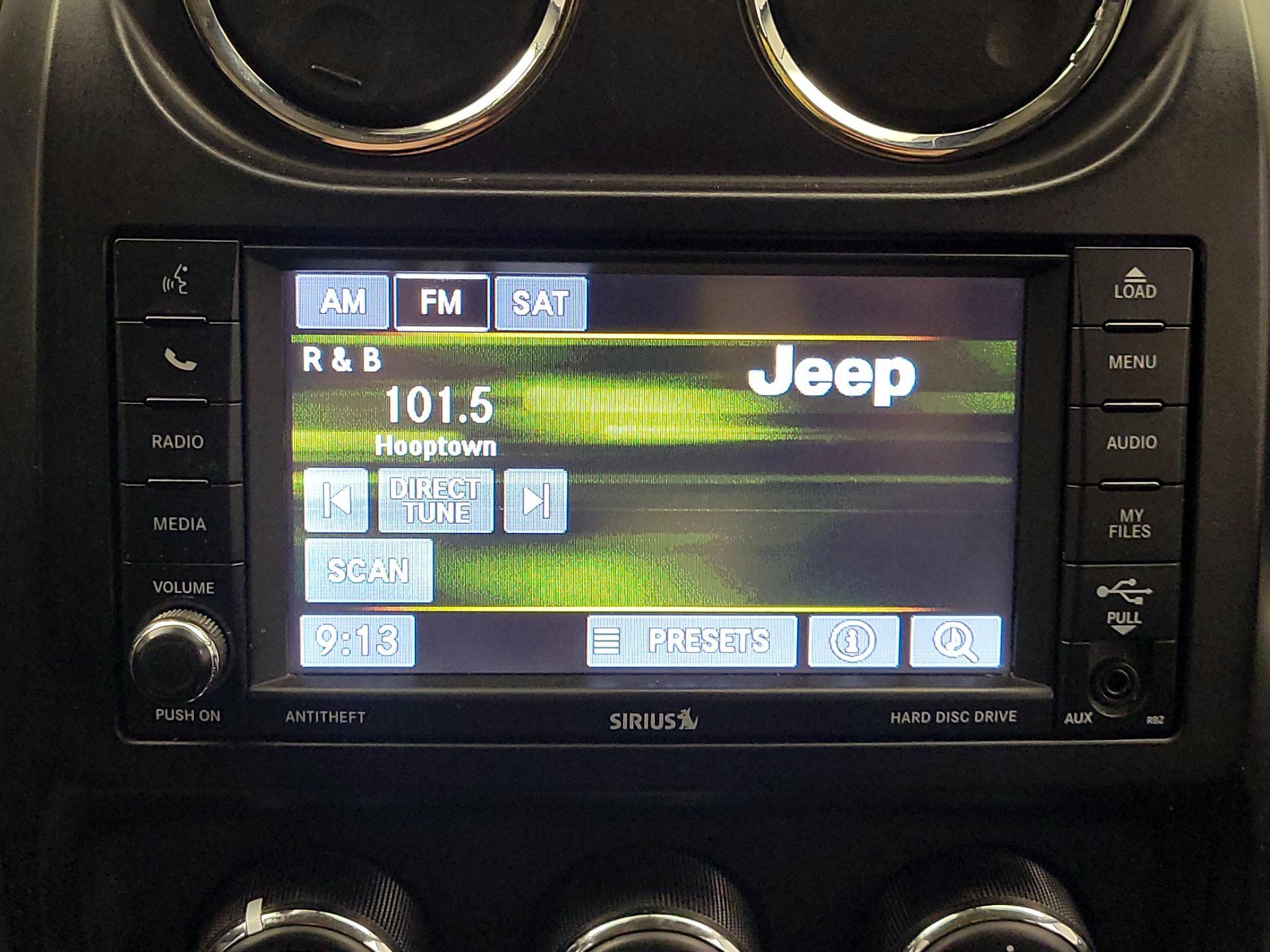 Thumbnail: 2016 Jeep Compass - 14