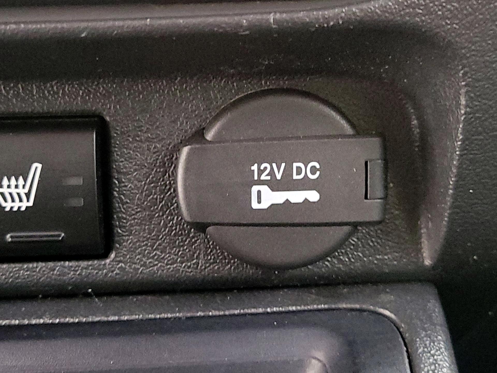 Thumbnail: 2016 Jeep Compass - 17