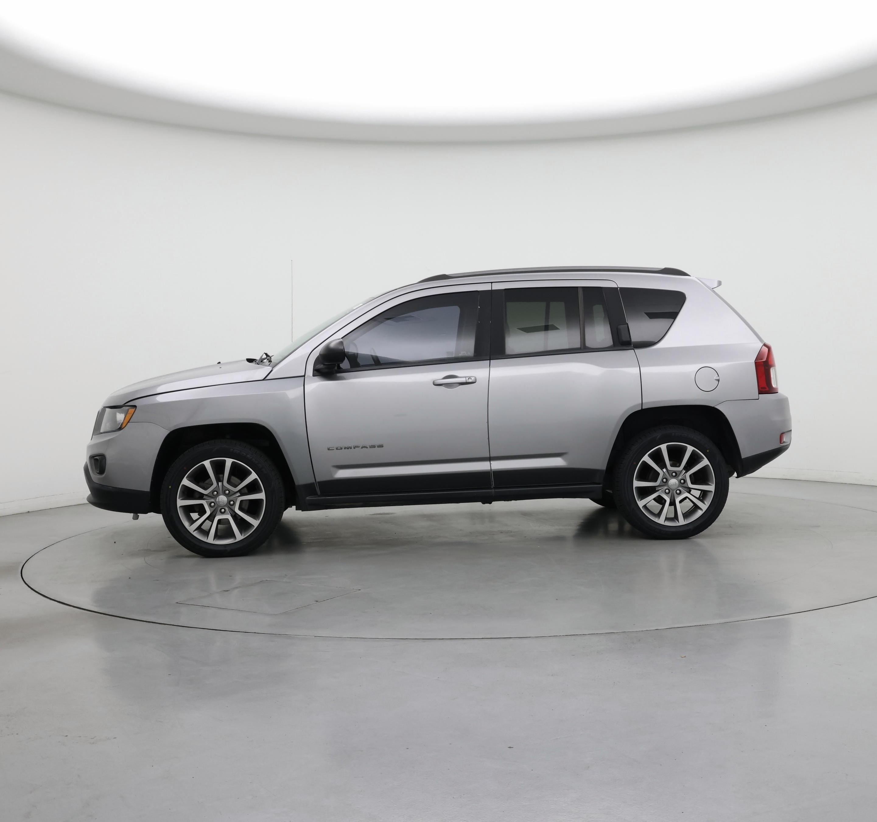 Thumbnail: 2016 Jeep Compass - 3