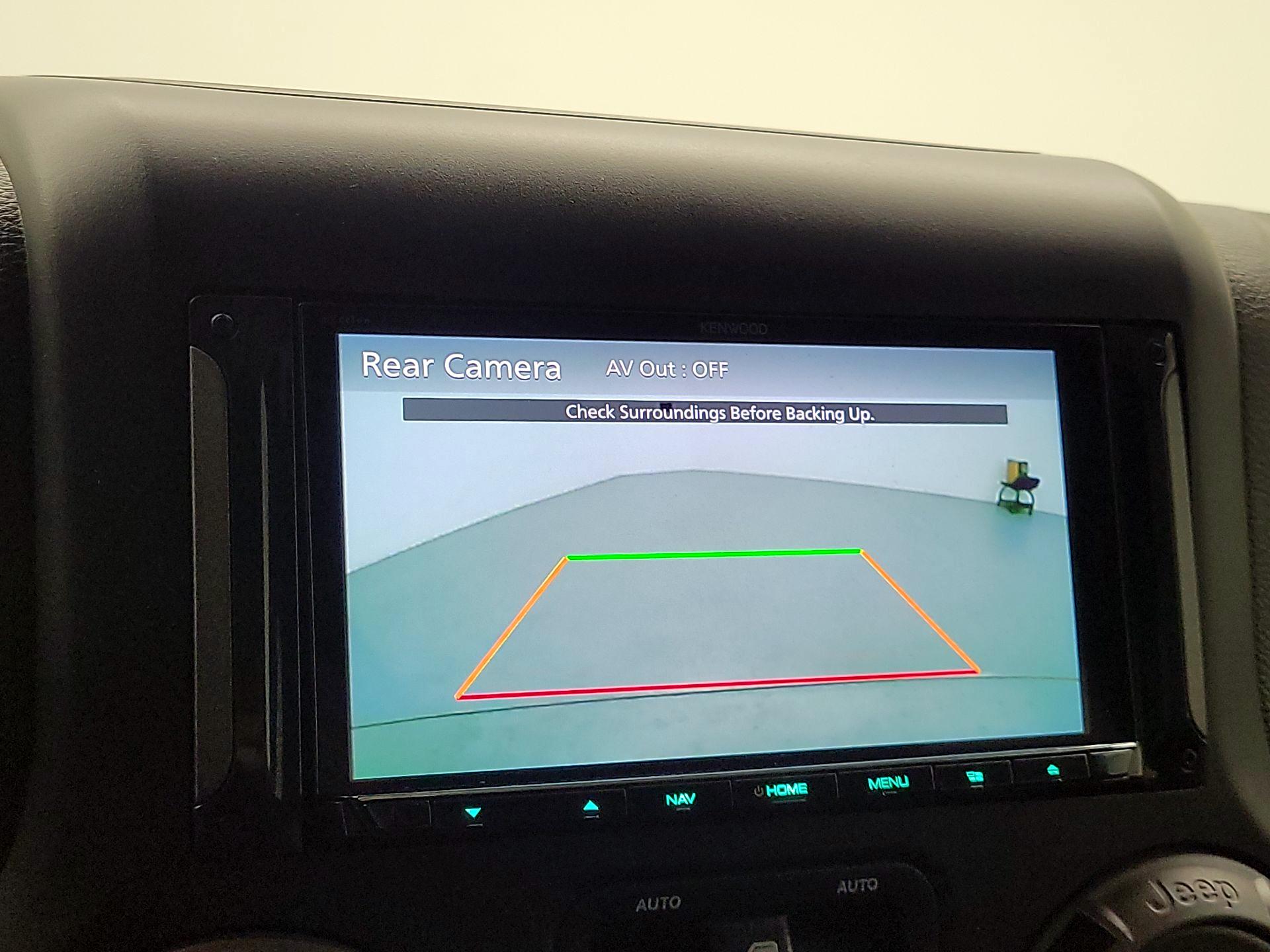 Thumbnail: 2016 Jeep Wrangler - 14