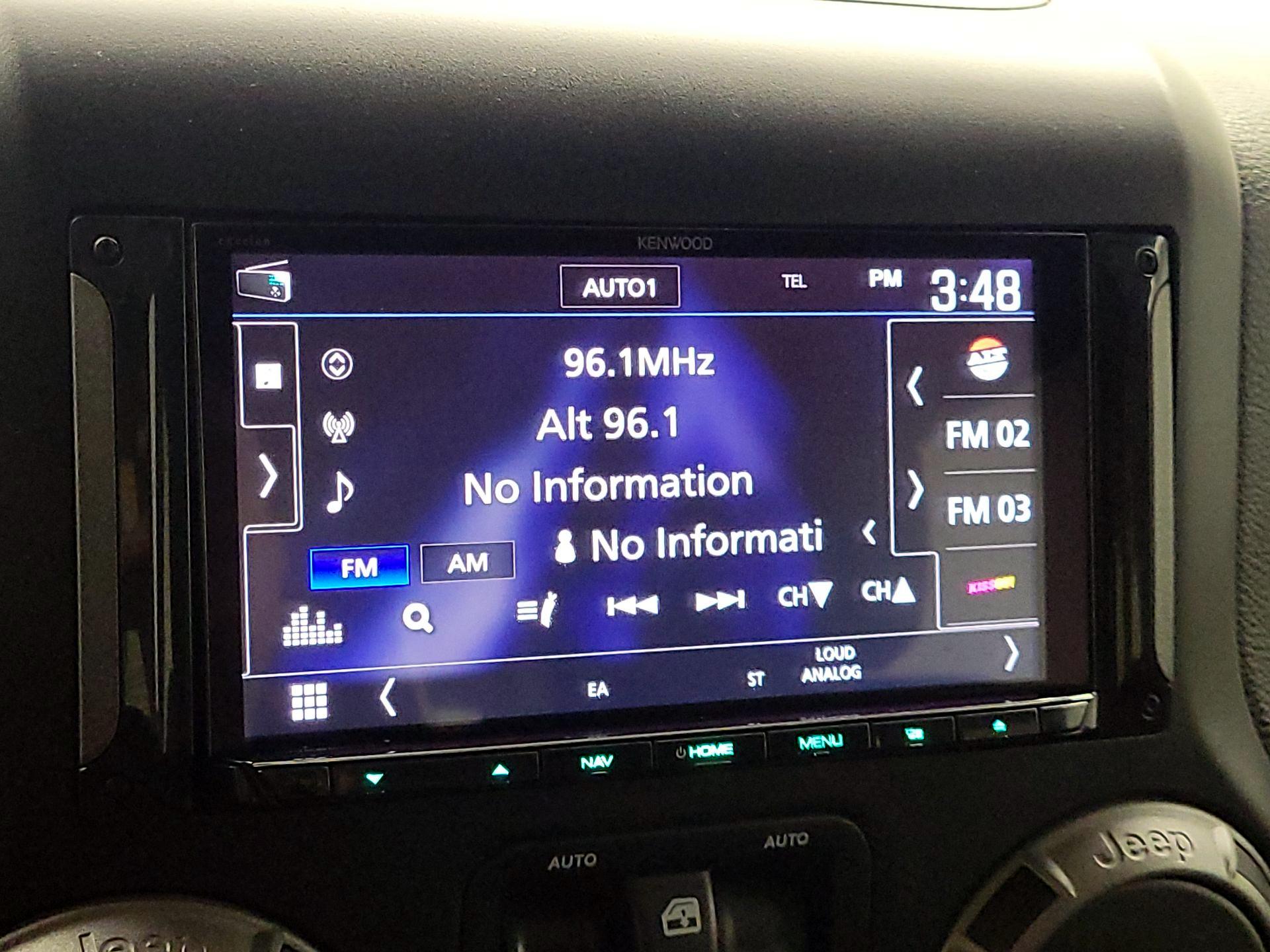 Thumbnail: 2016 Jeep Wrangler - 15