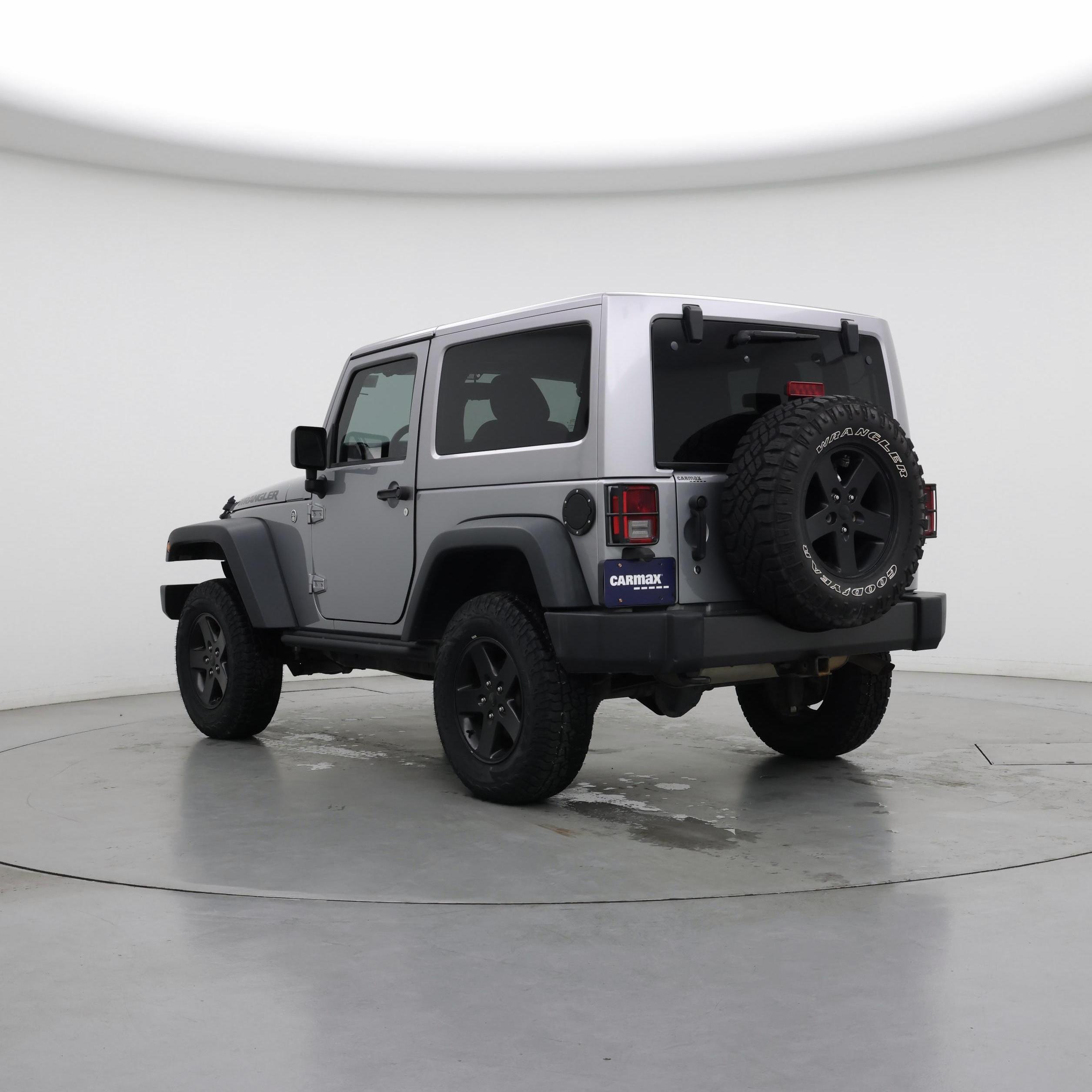 Thumbnail: 2016 Jeep Wrangler - 2