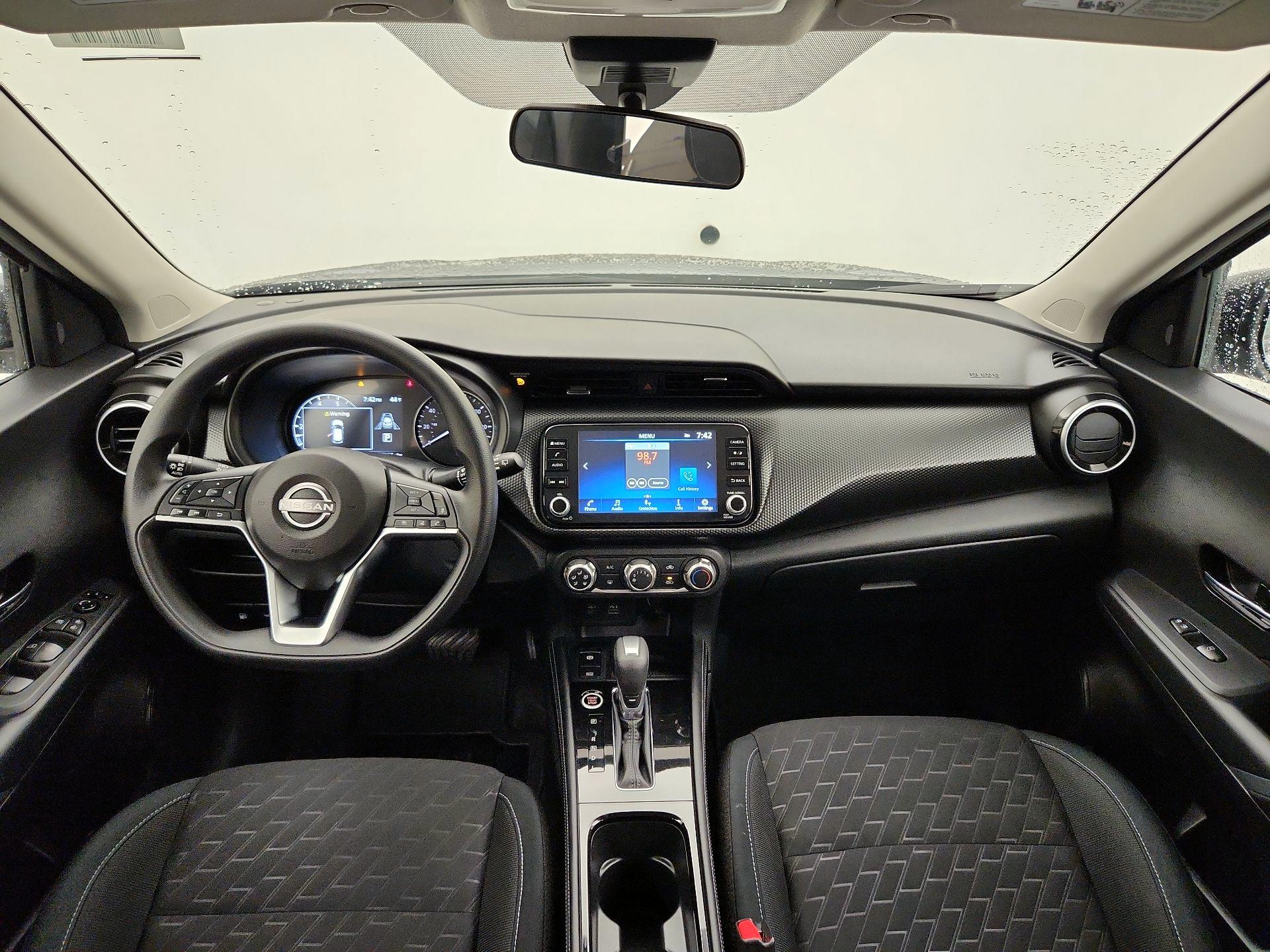 Thumbnail: 2024 Nissan Kicks - 9