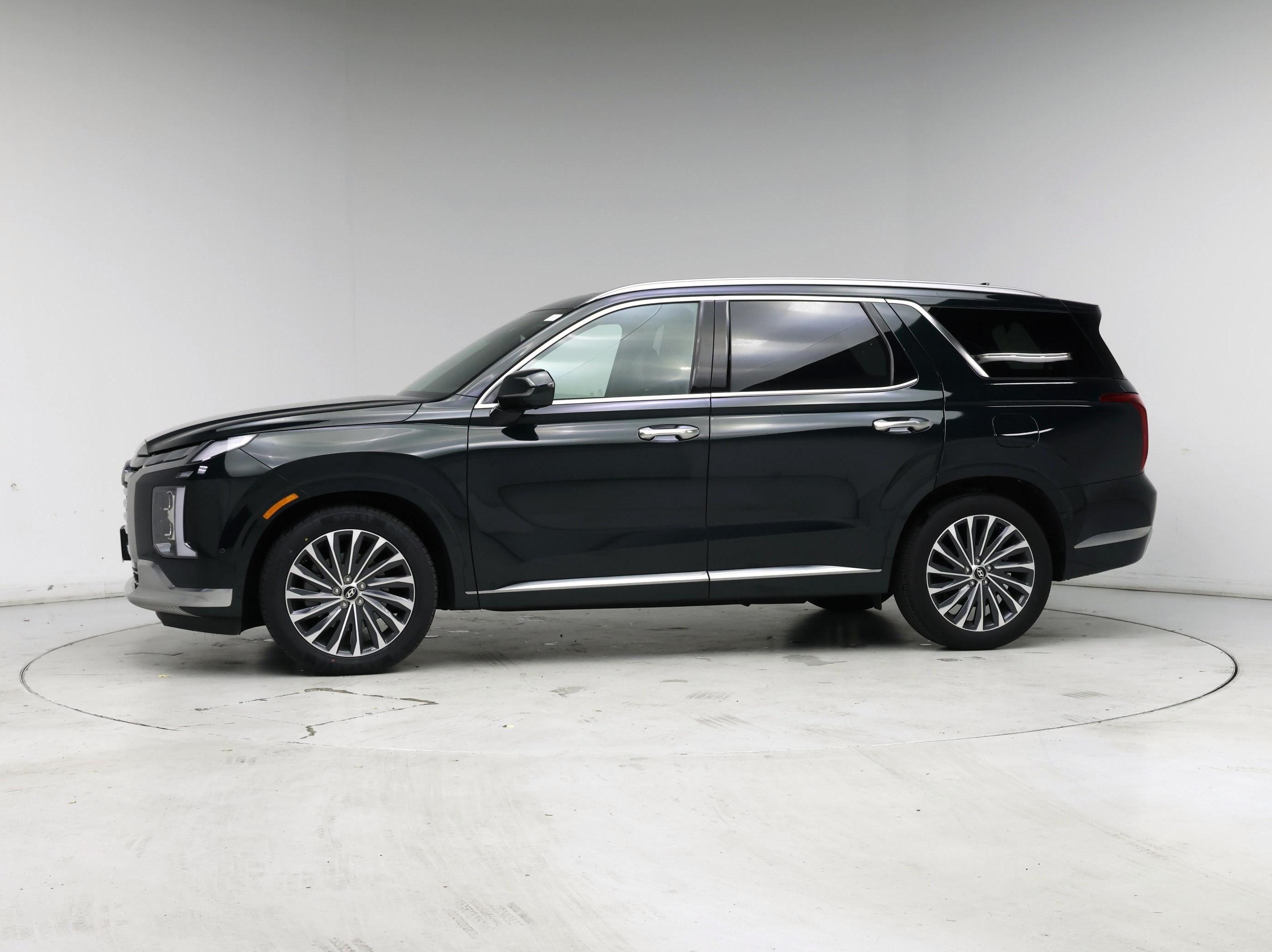 Thumbnail: 2023 Hyundai Palisade - 3