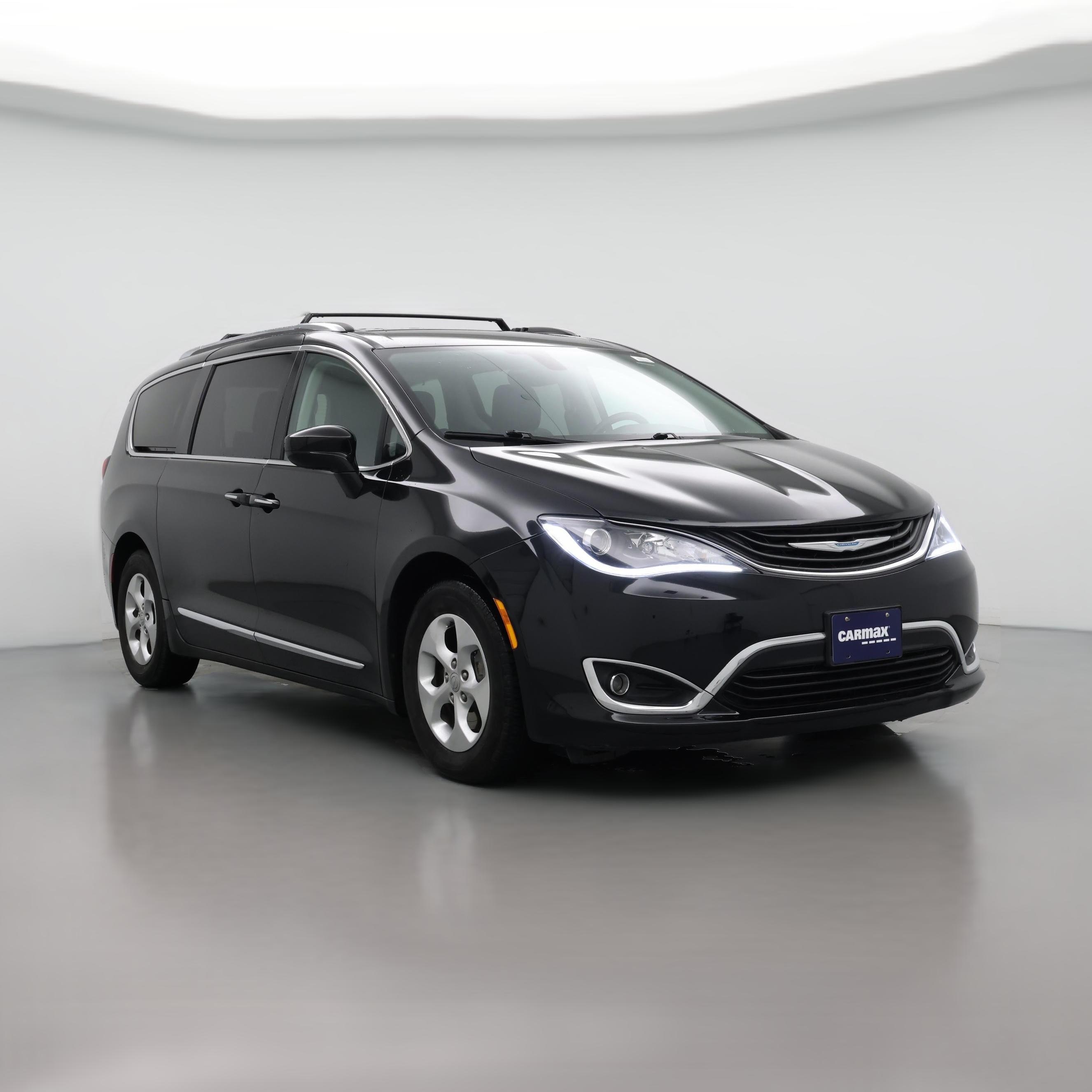 Thumbnail: 2018 Chrysler Pacifica - 1