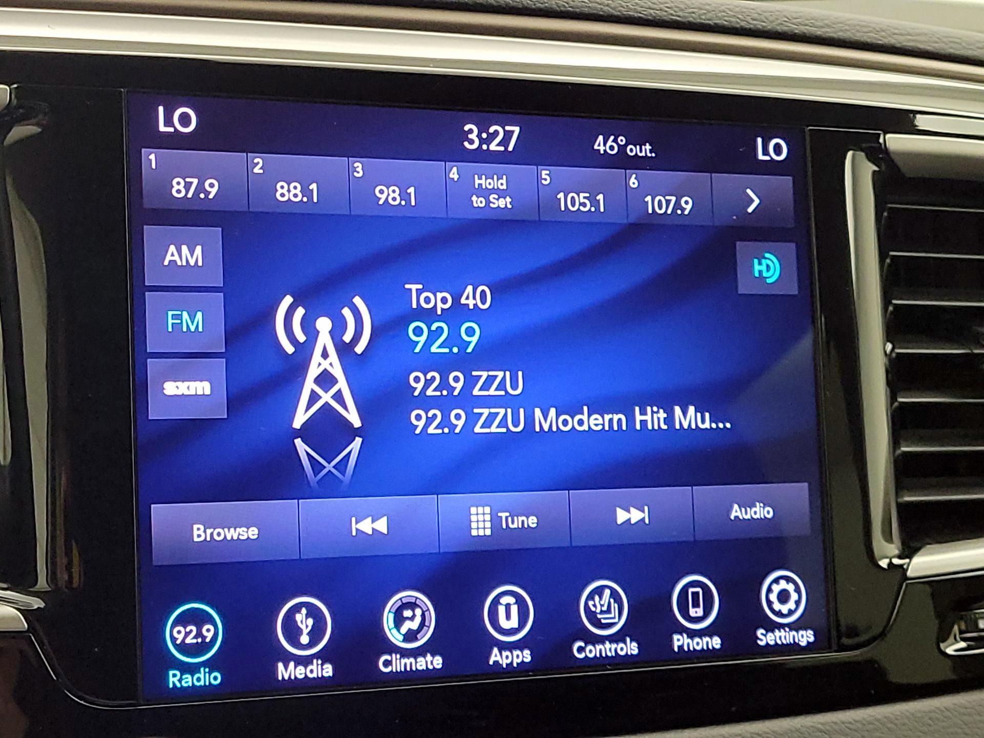 Thumbnail: 2018 Chrysler Pacifica - 15