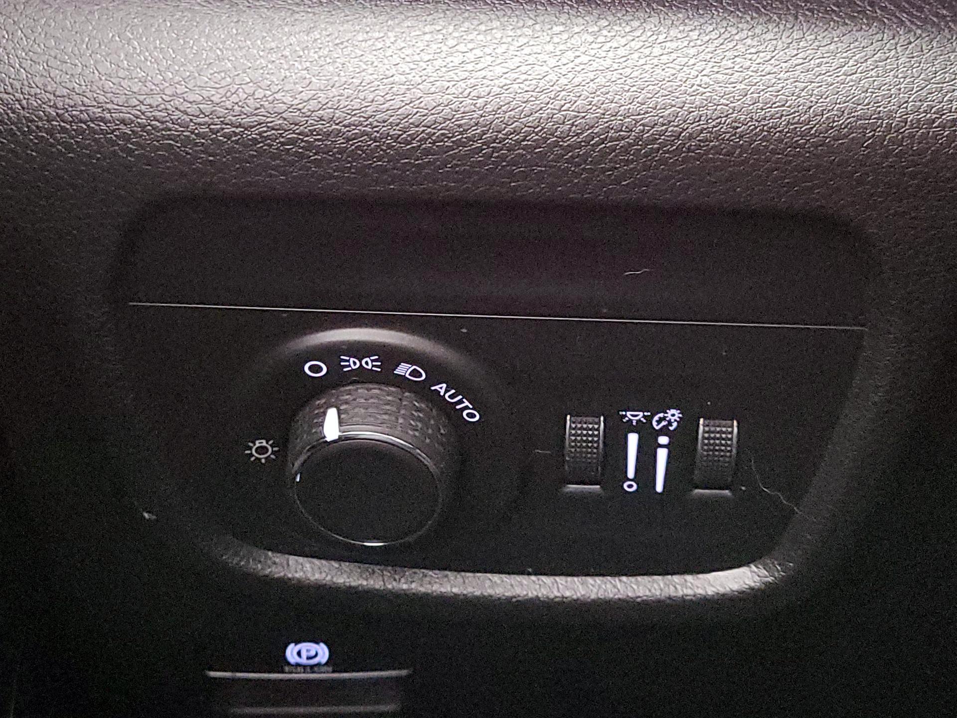 Thumbnail: 2023 Jeep Grand Cherokee - 13