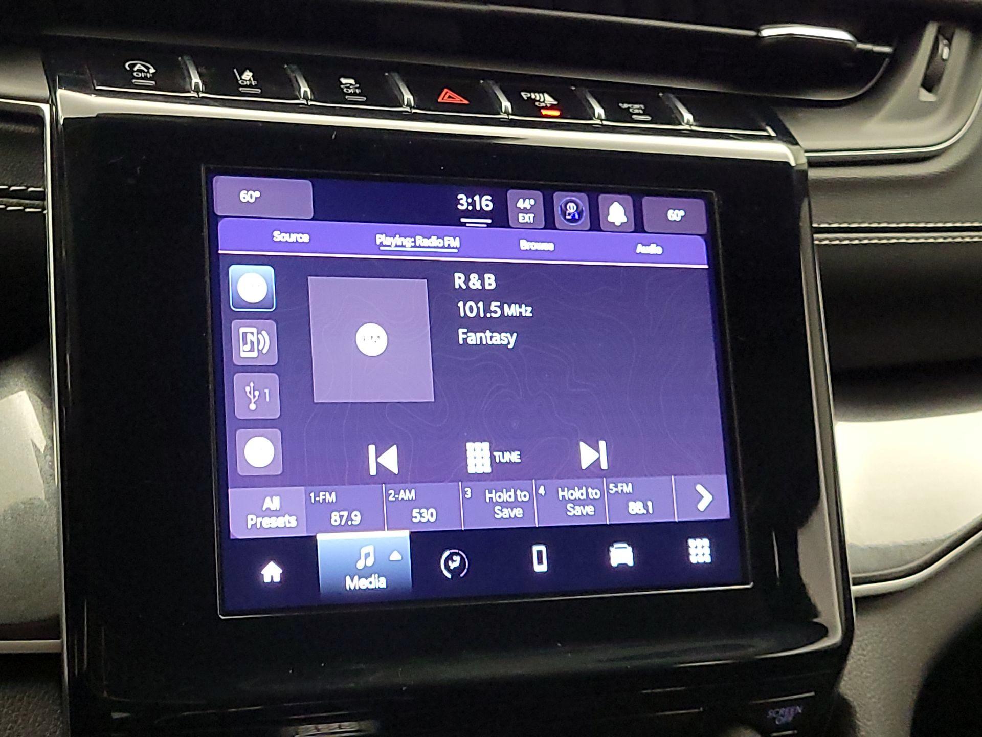 Thumbnail: 2023 Jeep Grand Cherokee - 15