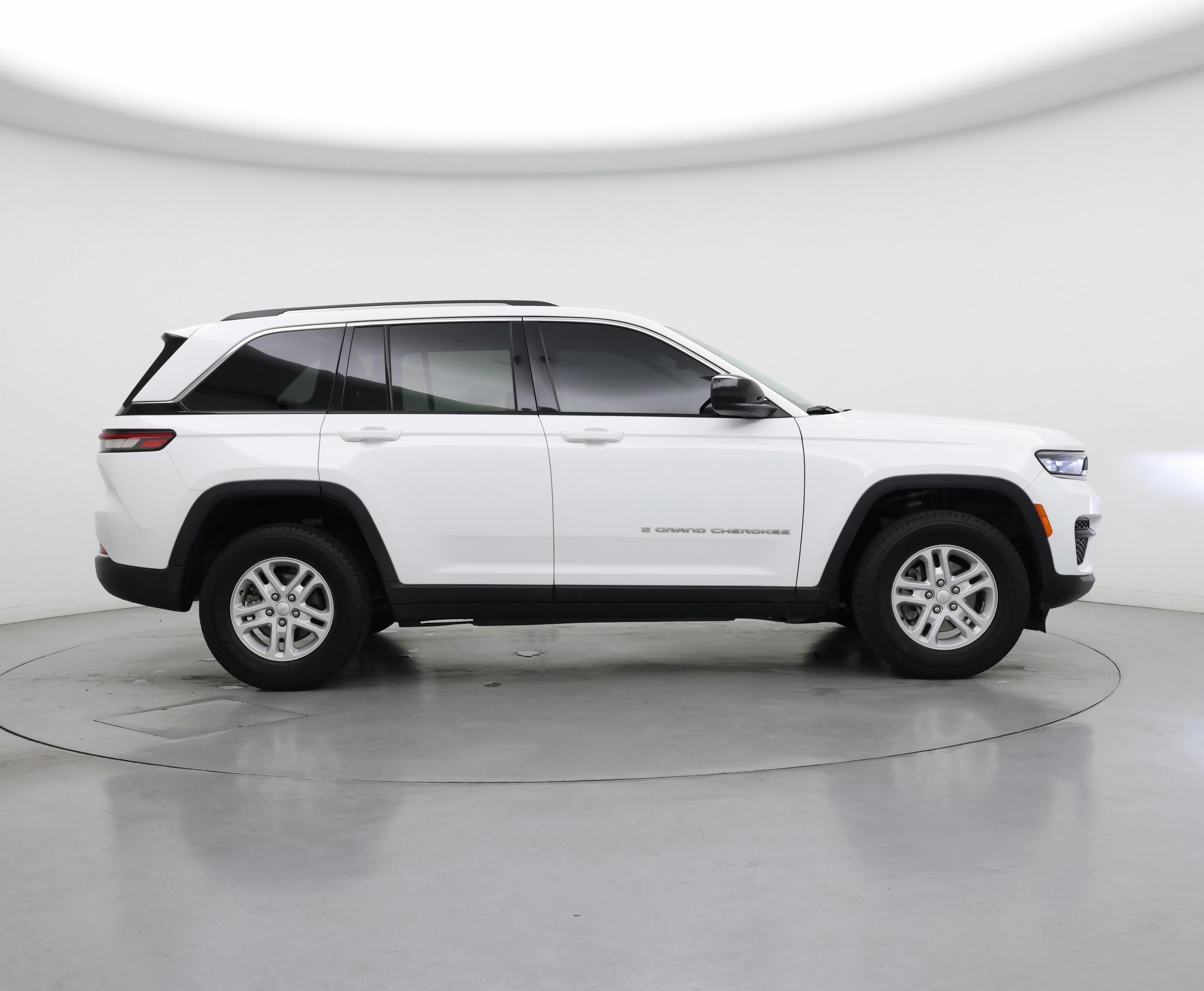 Thumbnail: 2023 Jeep Grand Cherokee - 7