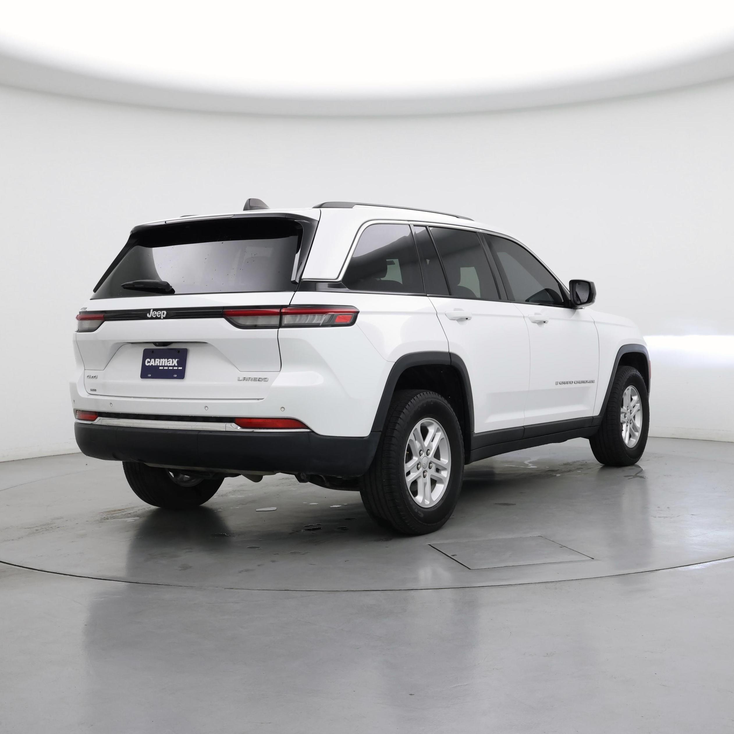 Thumbnail: 2023 Jeep Grand Cherokee - 8