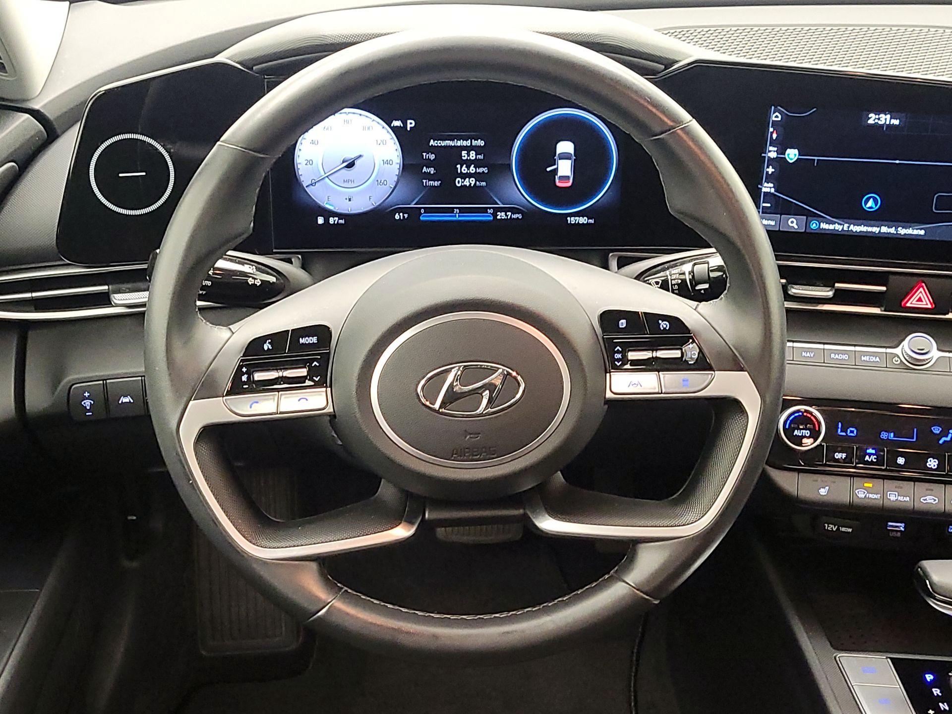 Thumbnail: 2023 Hyundai Elantra - 10