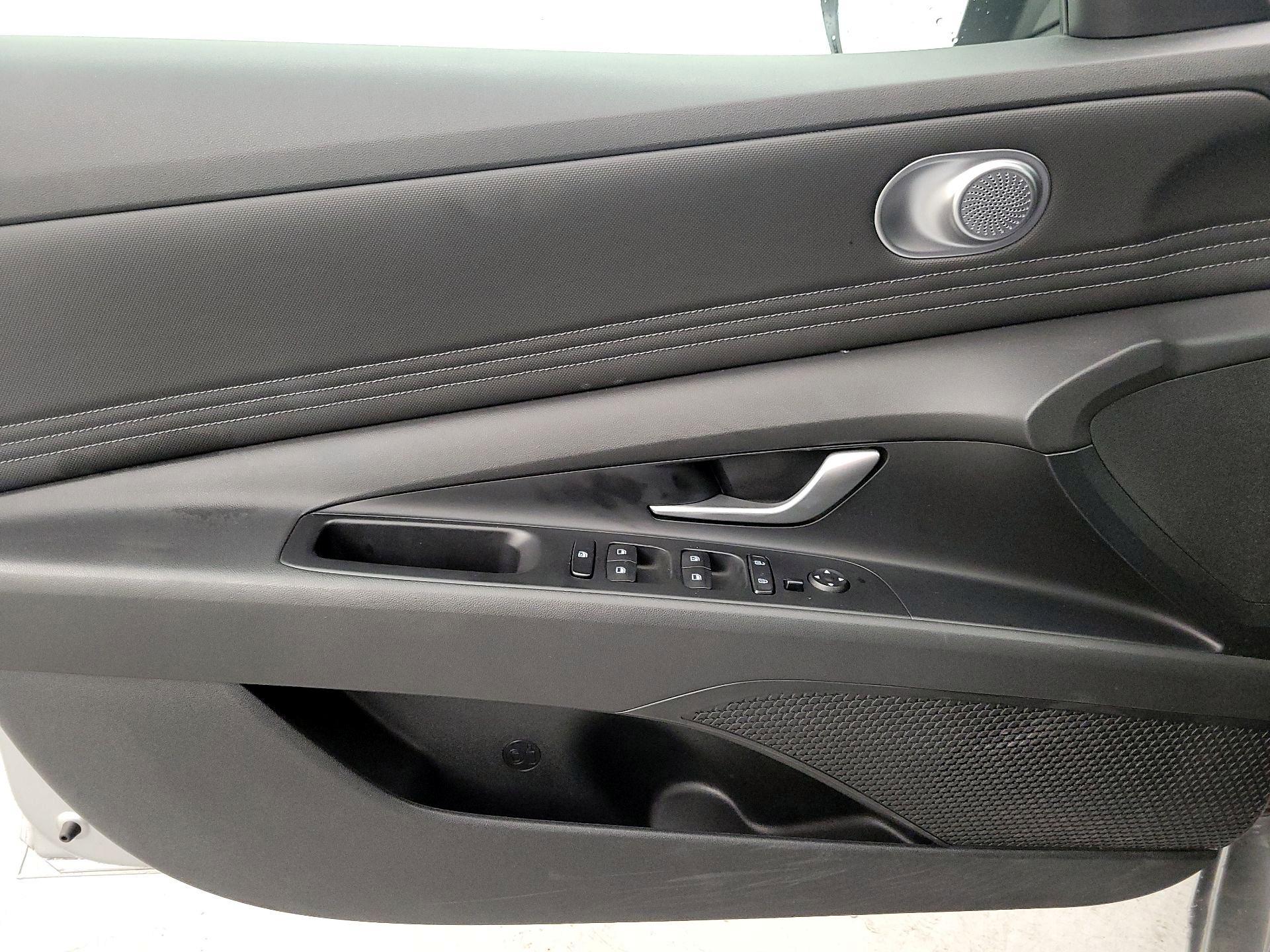 Thumbnail: 2023 Hyundai Elantra - 12