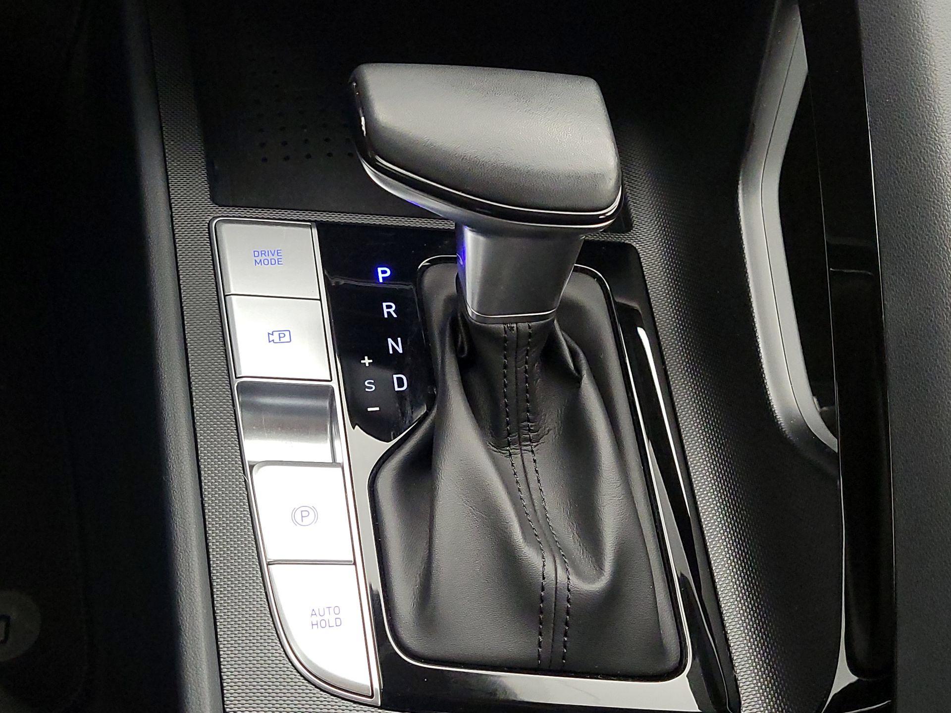 Thumbnail: 2023 Hyundai Elantra - 18