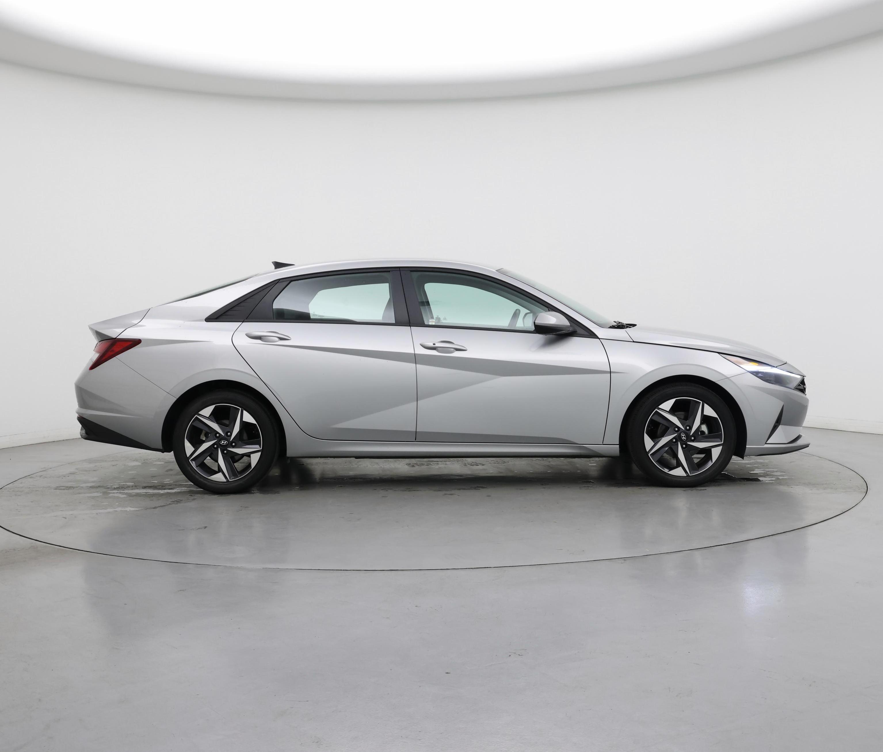 Thumbnail: 2023 Hyundai Elantra - 7