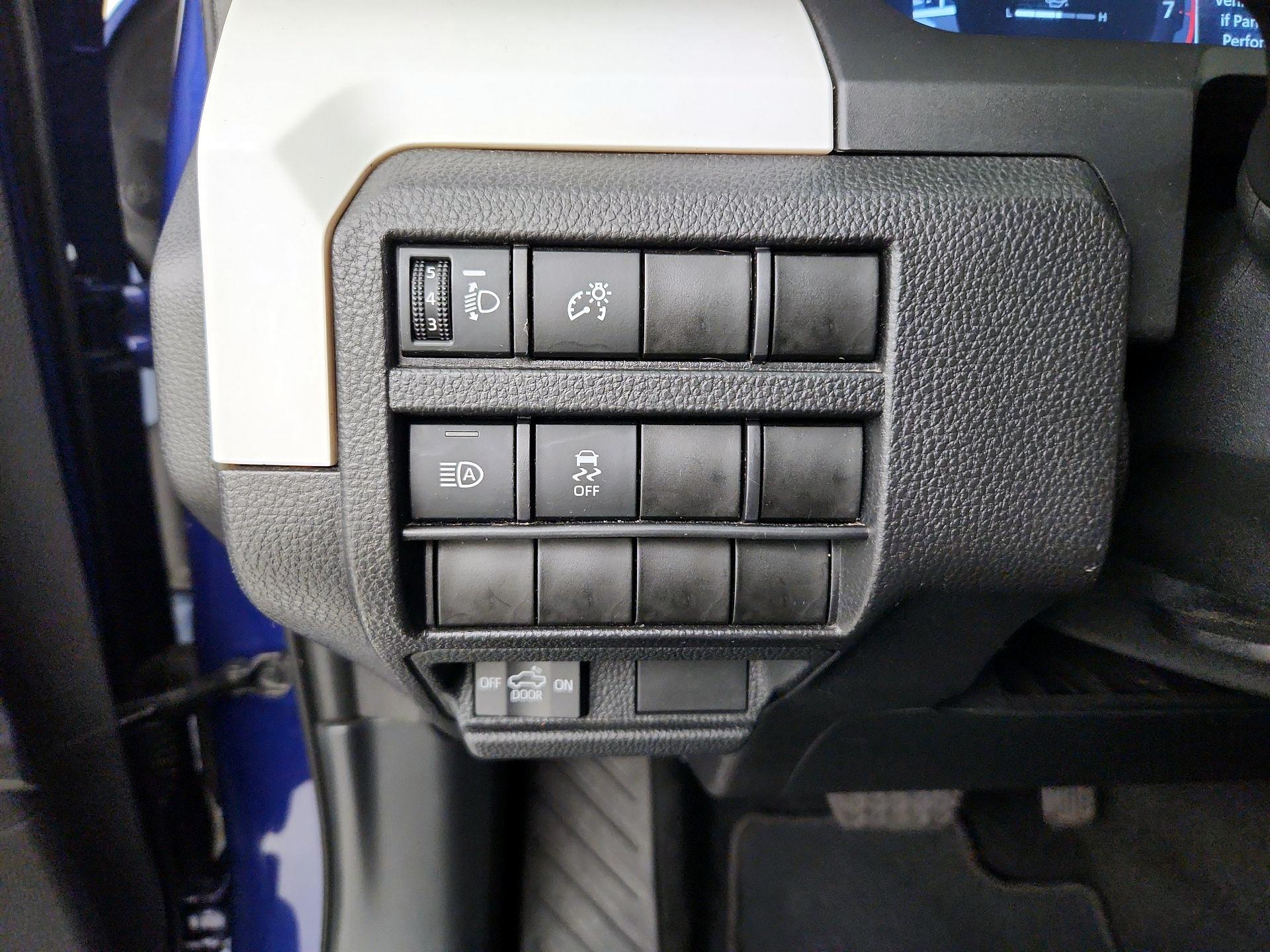 Thumbnail: 2024 Toyota Tacoma - 13