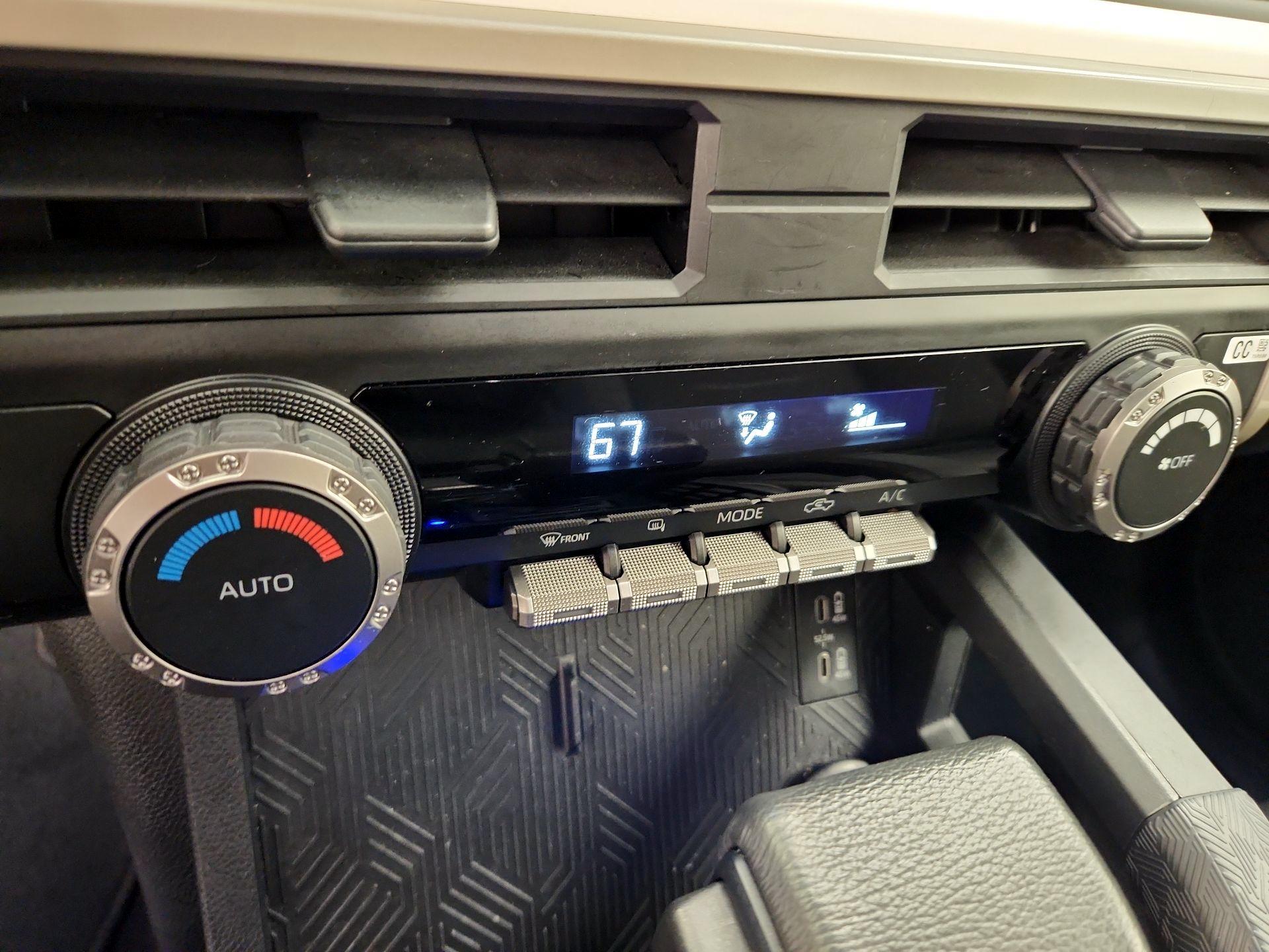 Thumbnail: 2024 Toyota Tacoma - 16