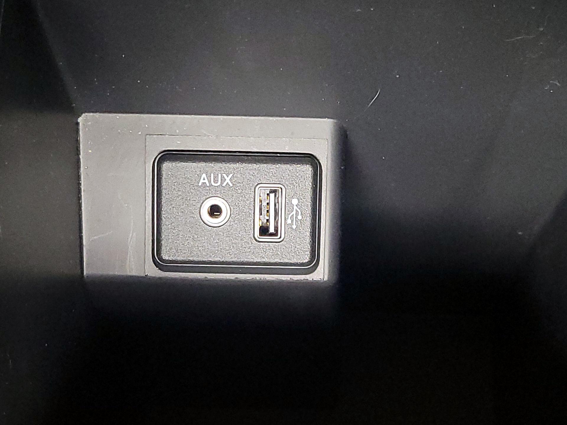 Thumbnail: 2018 Nissan Sentra - 18