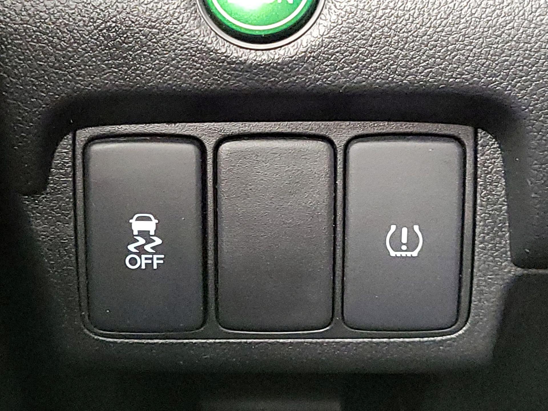 Thumbnail: 2016 Honda CR-V - 13