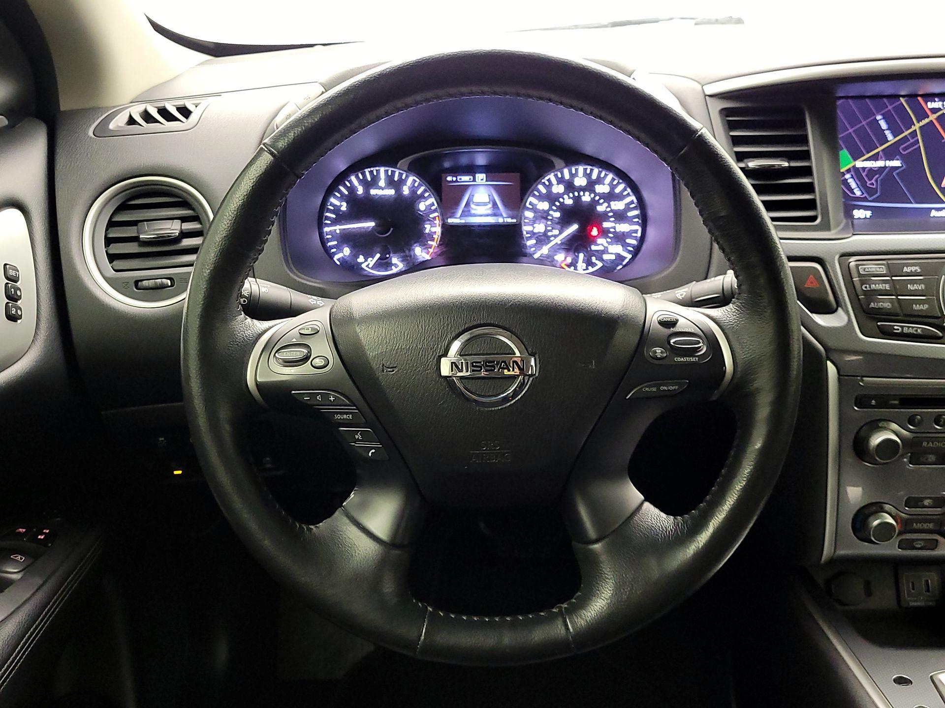 Thumbnail: 2019 Nissan Pathfinder - 10