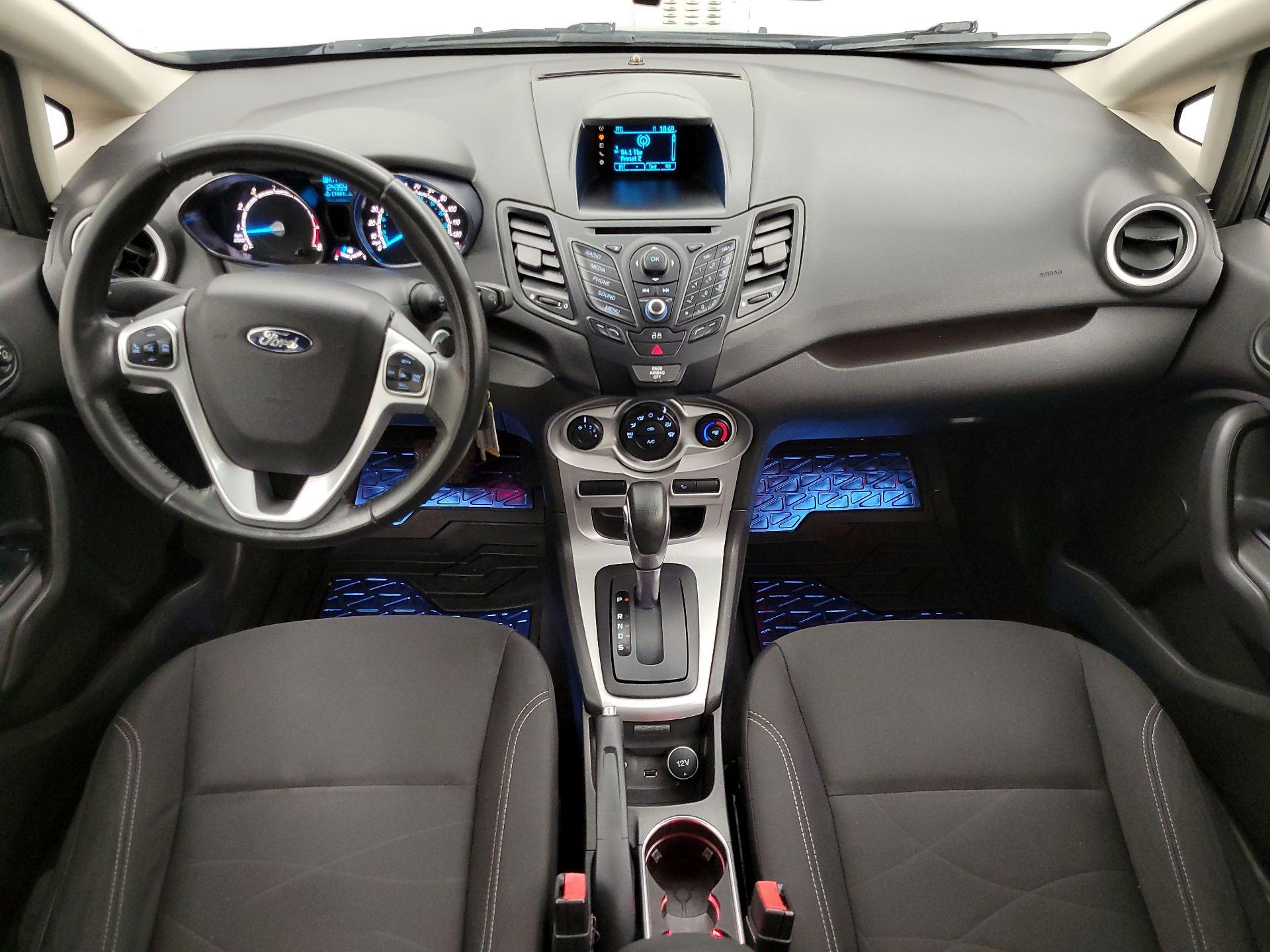 Thumbnail: 2015 Ford Fiesta - 9