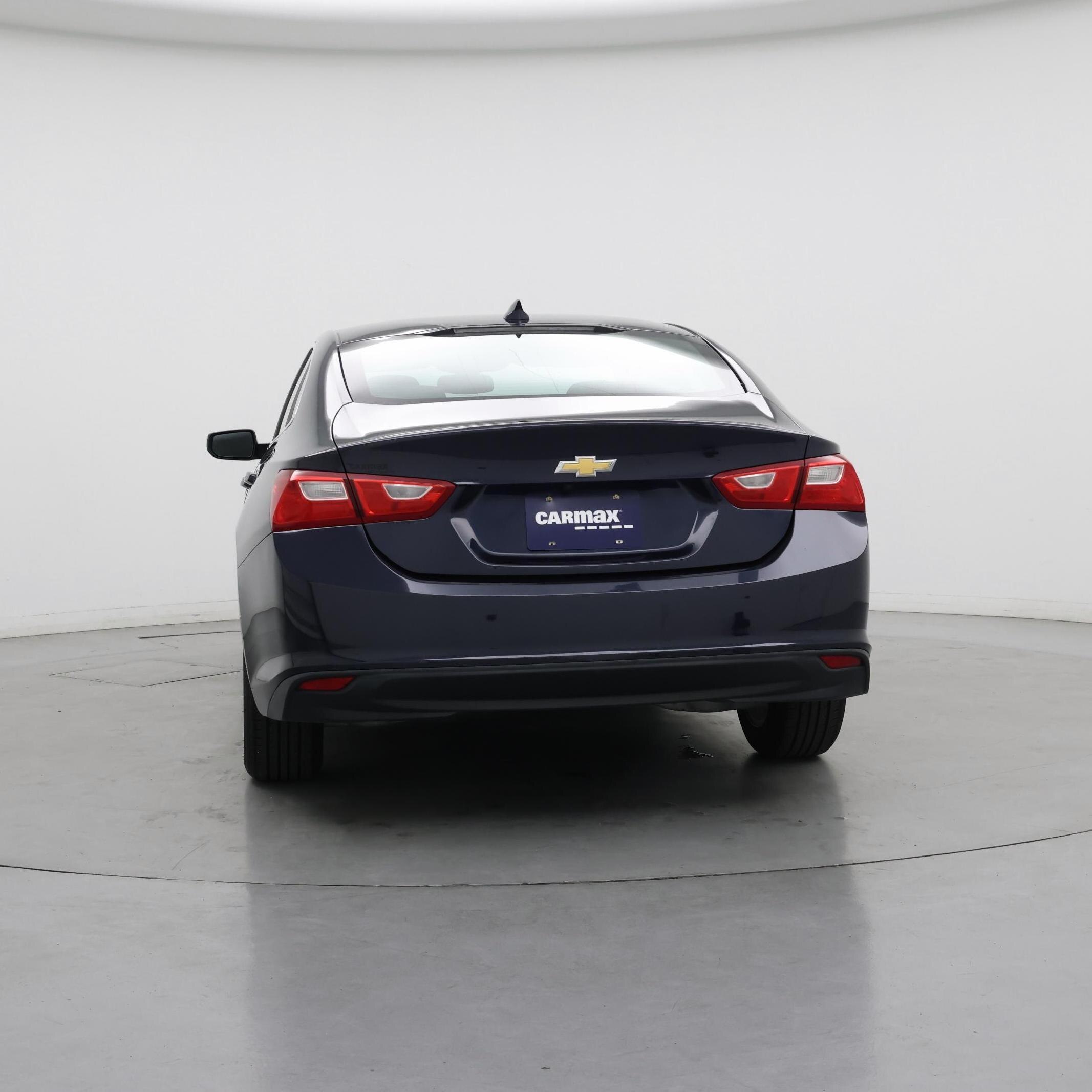 Thumbnail: 2017 Chevrolet Malibu - 6