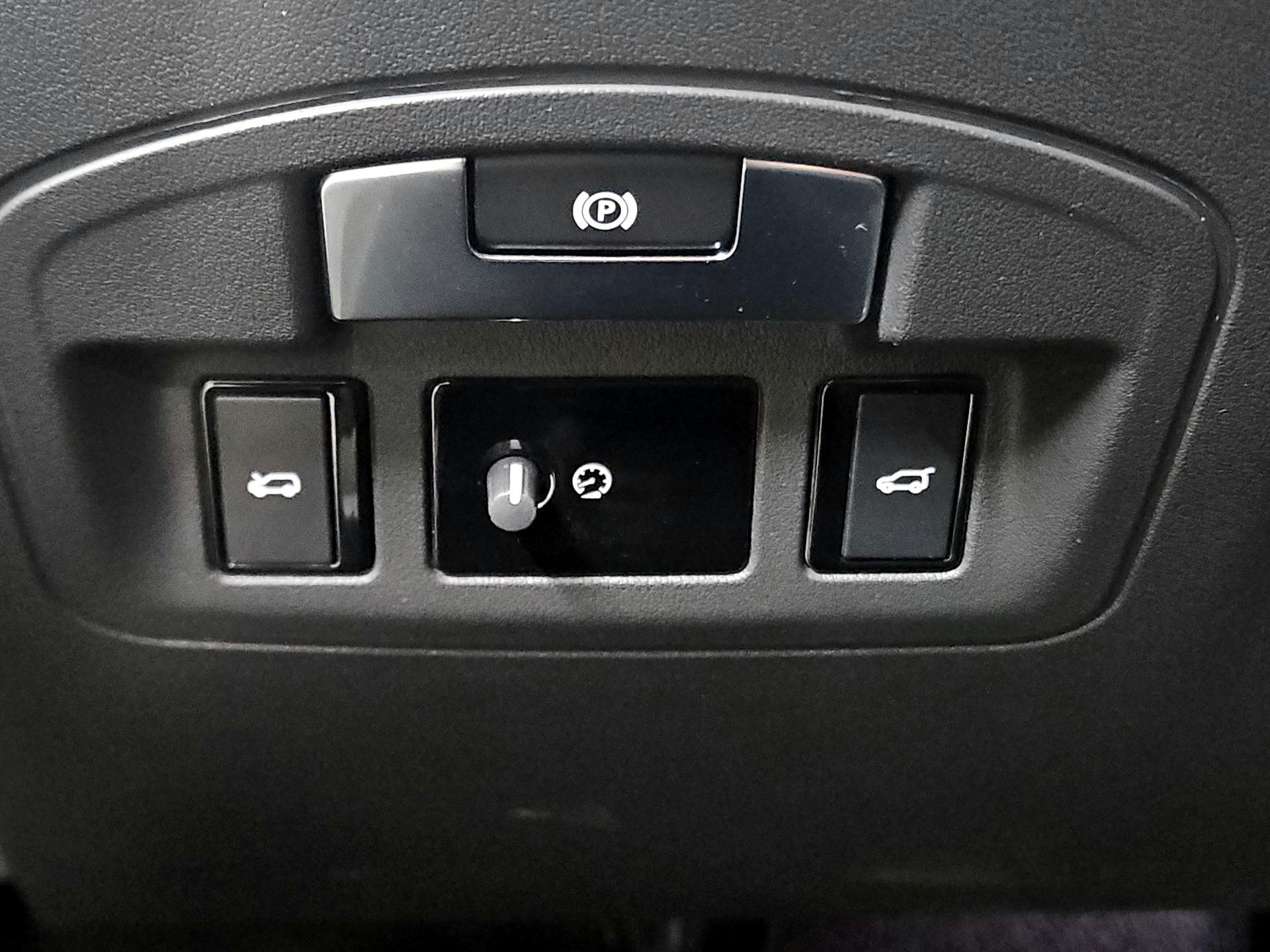 Thumbnail: 2020 Jaguar I-Pace - 13