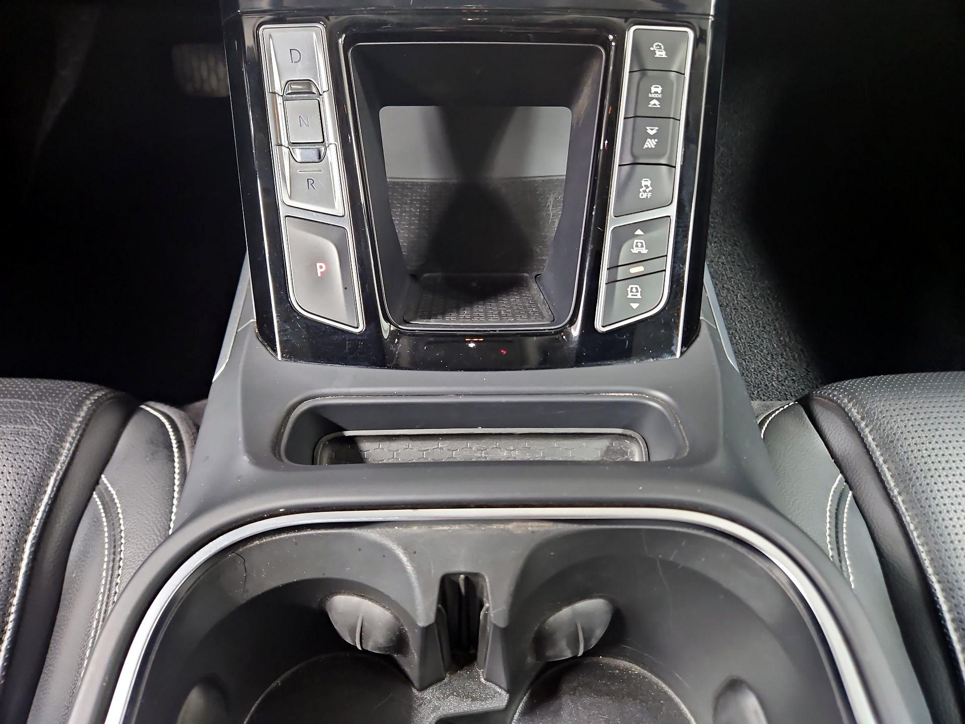 Thumbnail: 2020 Jaguar I-Pace - 17