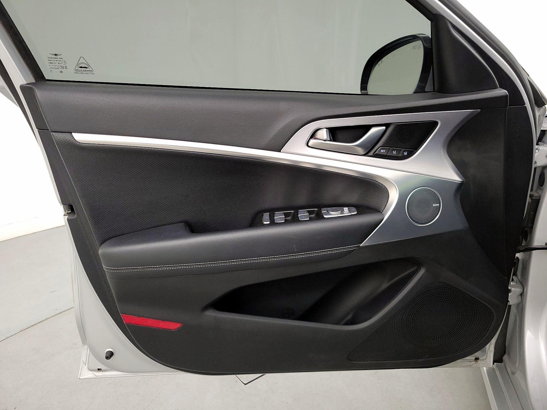 Thumbnail: 2019 Genesis G70 - 12