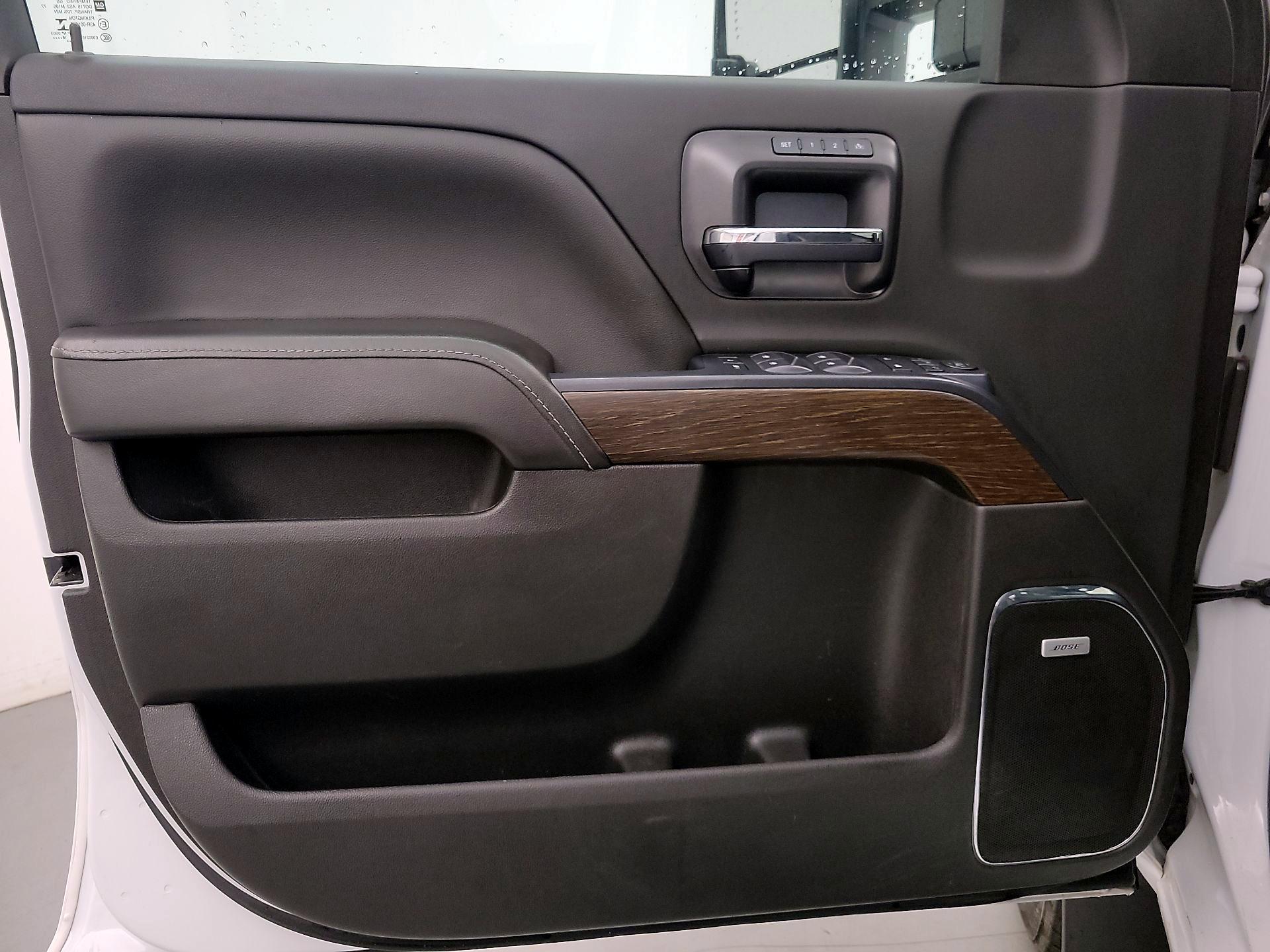 Thumbnail: 2019 GMC Sierra 2500 - 12