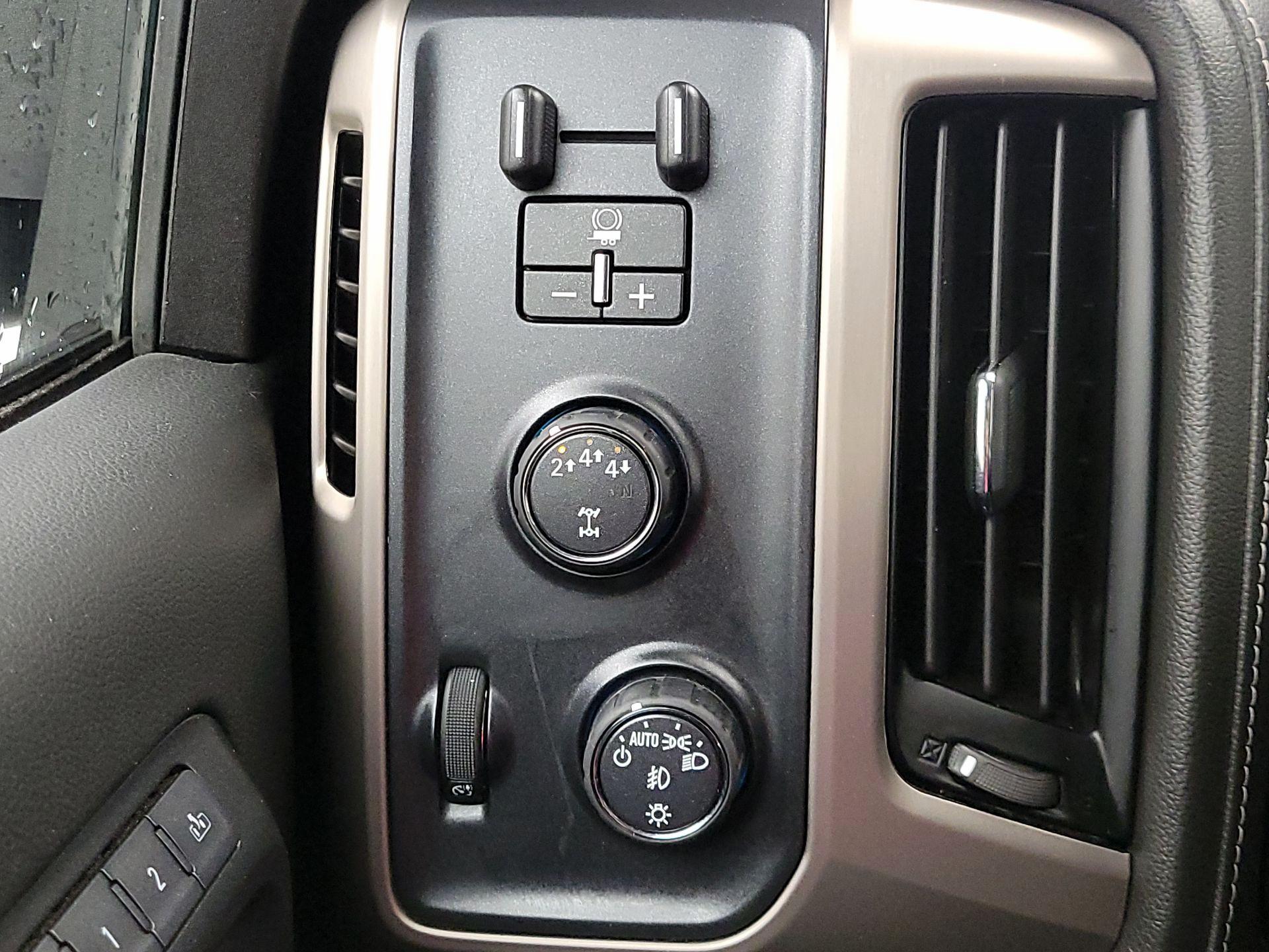 Thumbnail: 2019 GMC Sierra 2500 - 13