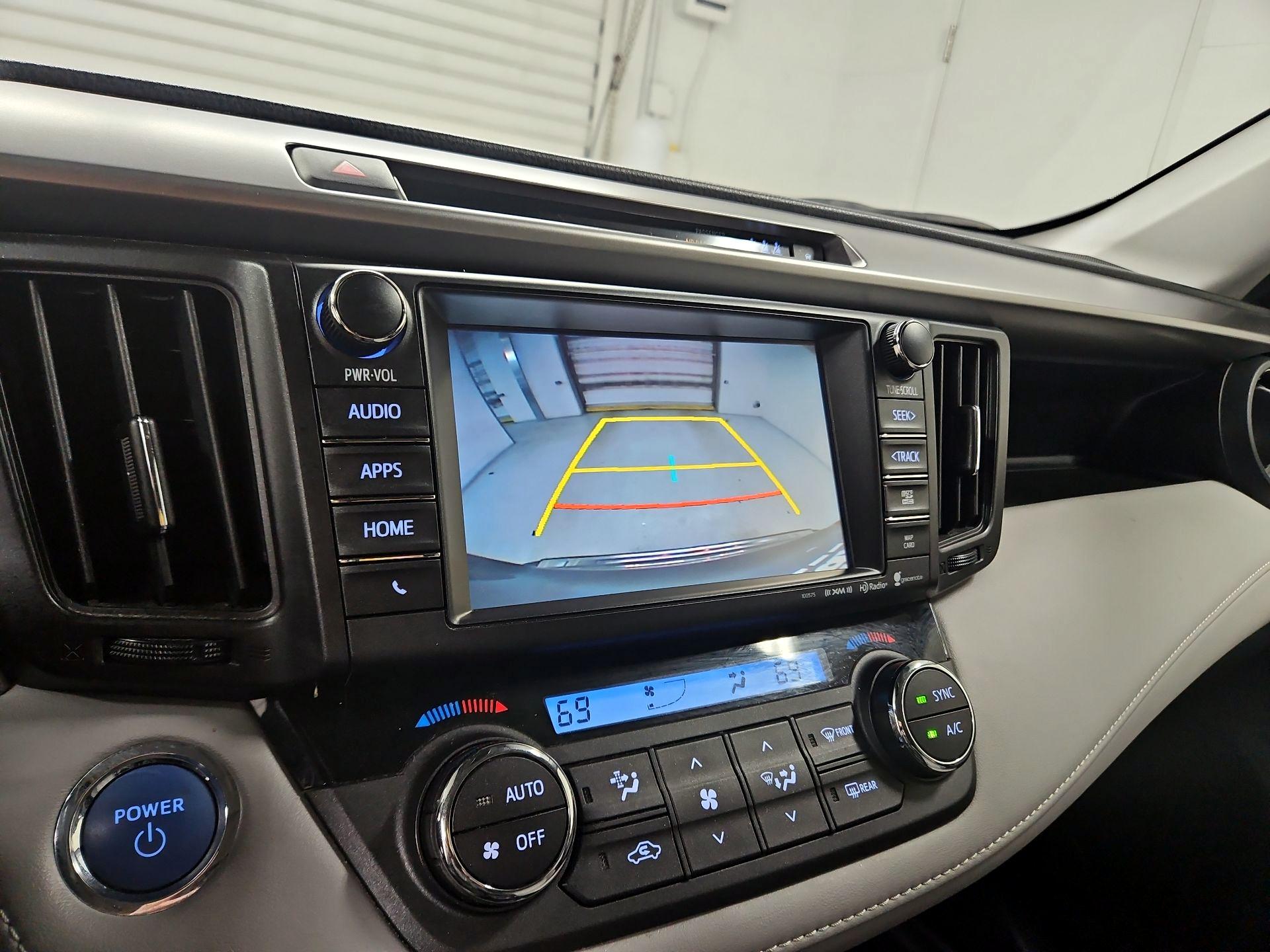 Thumbnail: 2018 Toyota RAV4 - 15