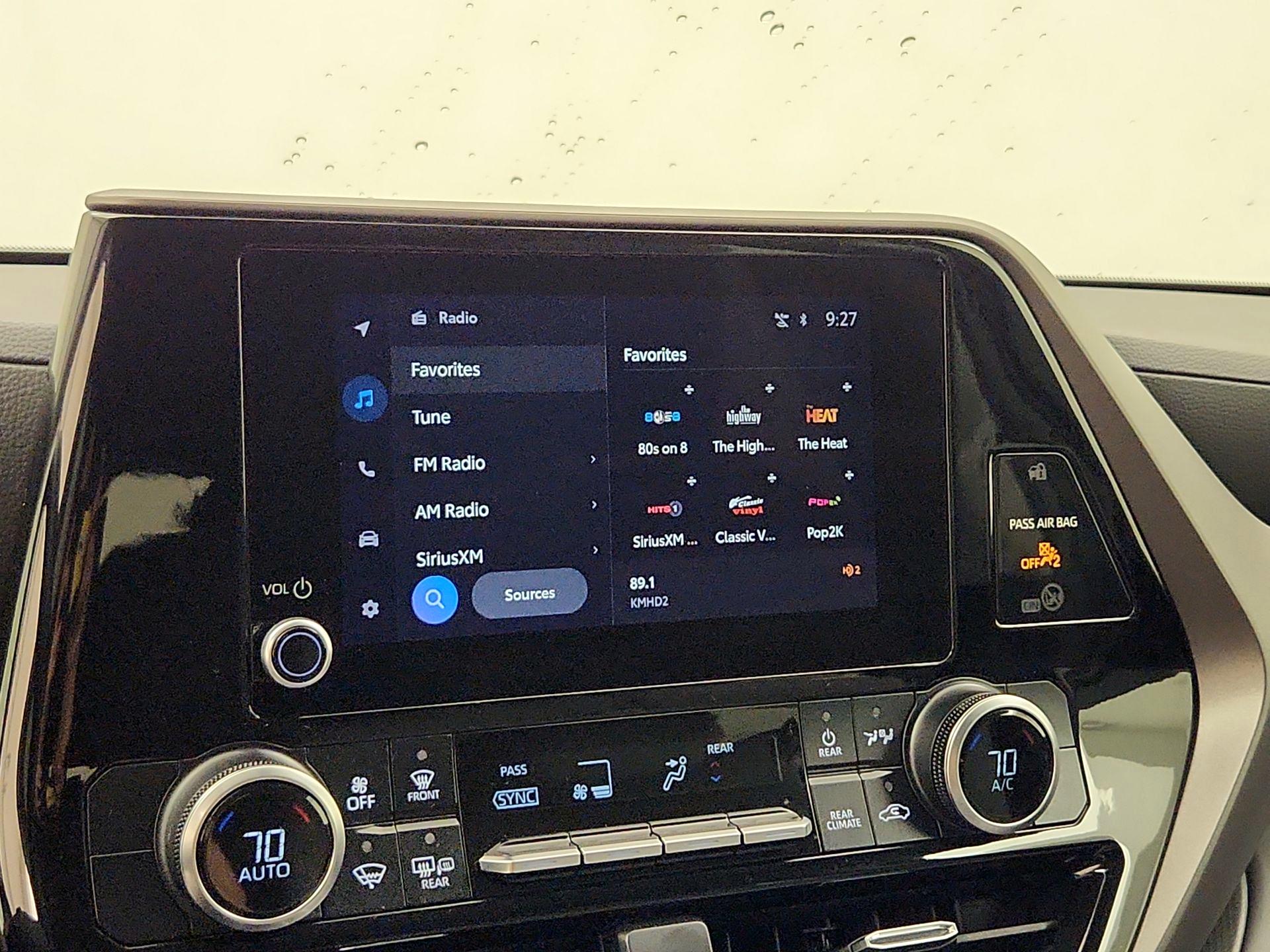 Thumbnail: 2023 Toyota Highlander - 15