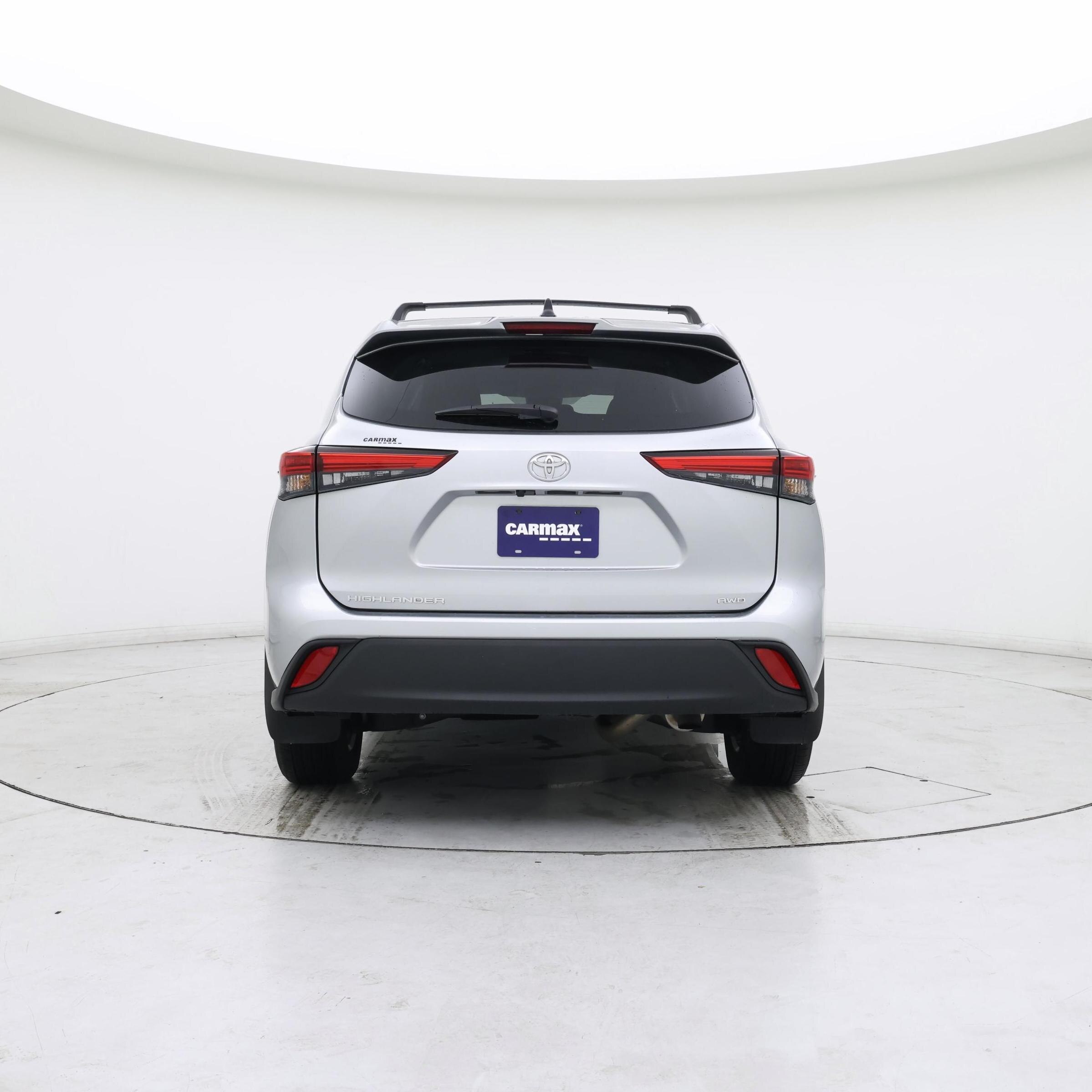 Thumbnail: 2023 Toyota Highlander - 6