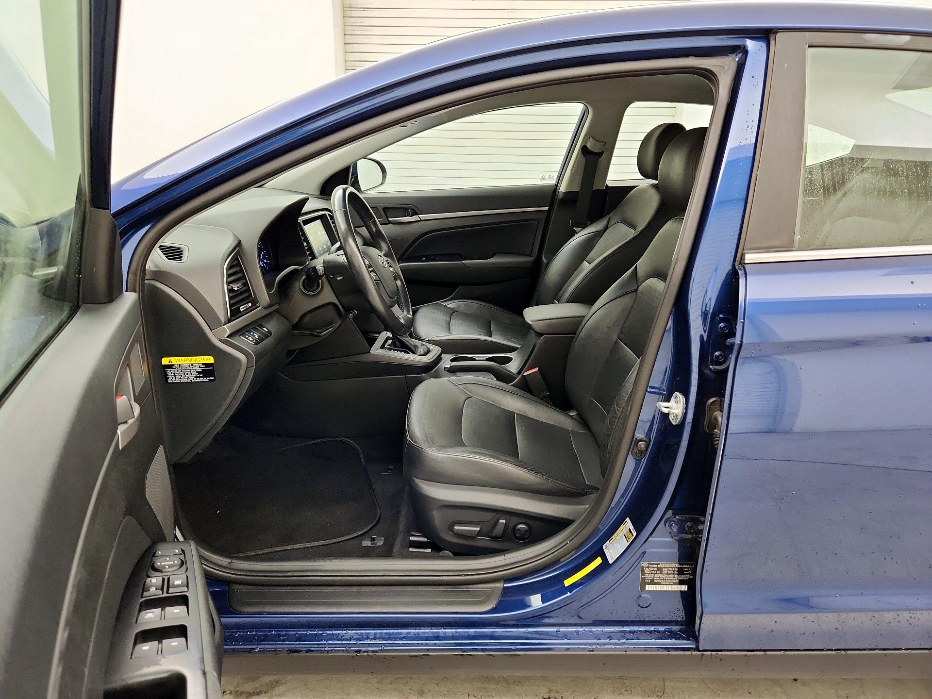 Thumbnail: 2017 Hyundai Elantra - 11